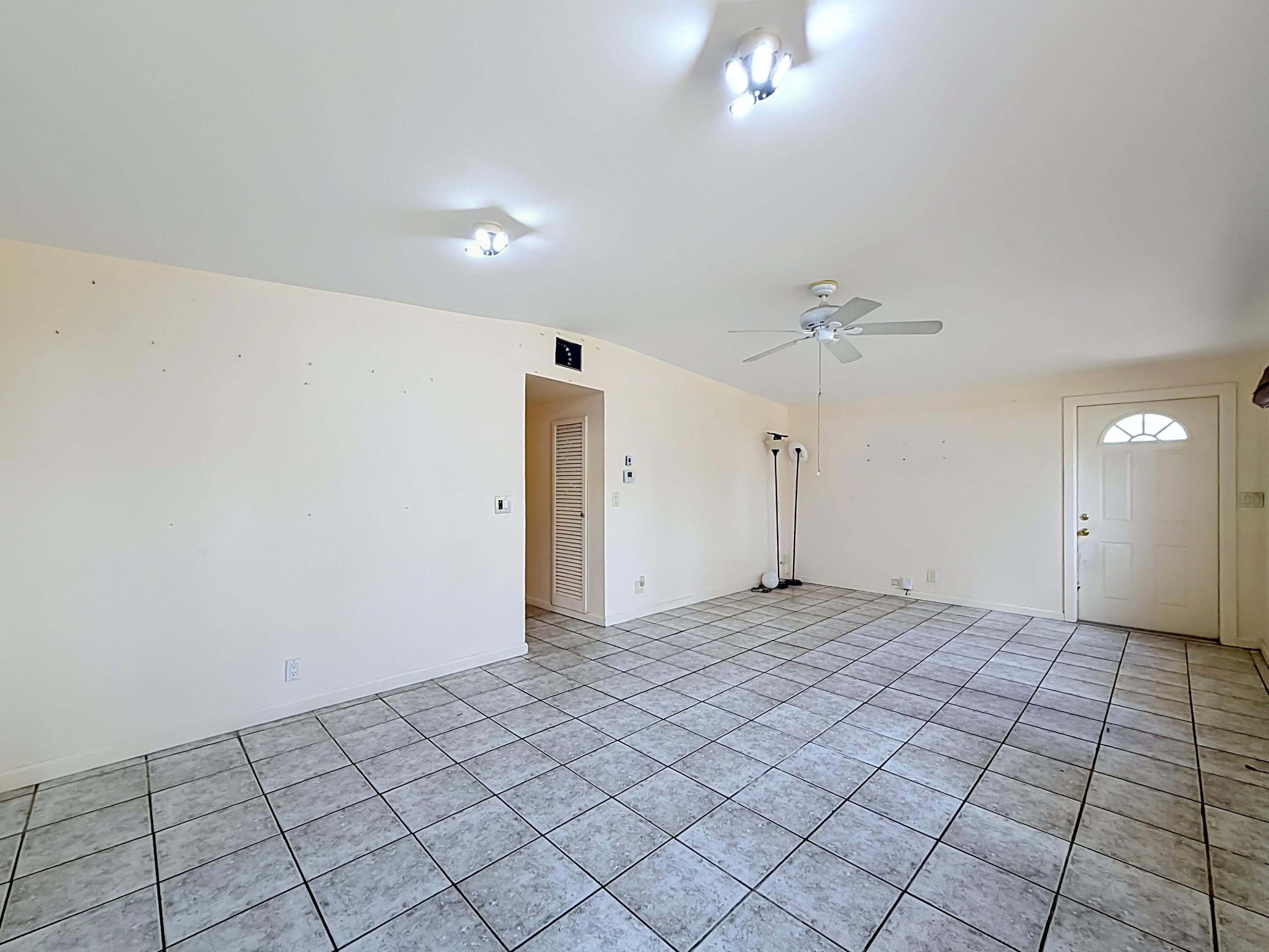 2066 Tarragon Road, West Palm Beach, FL 33415 — photo 8 of 35