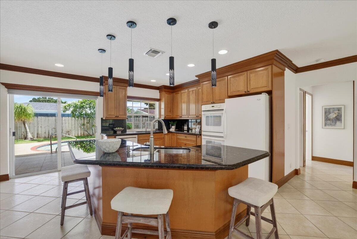 7 Tam O Shanter Lane, Boca Raton, FL 33431 — photo 13 of 35