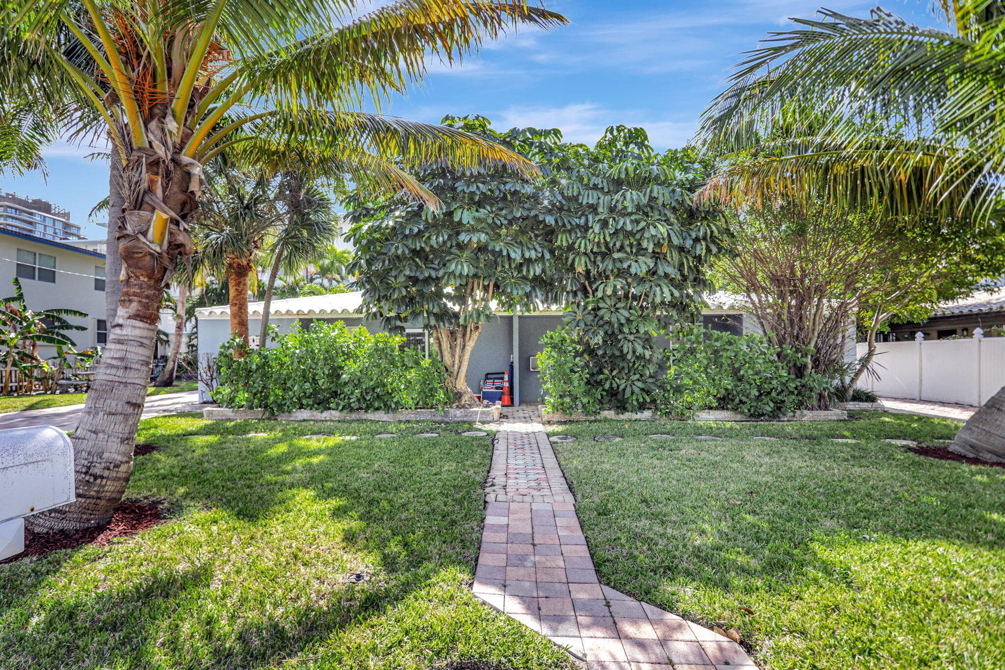 3208 NE 8th Court 1, Pompano Beach, FL 33062 — photo 3 of 21