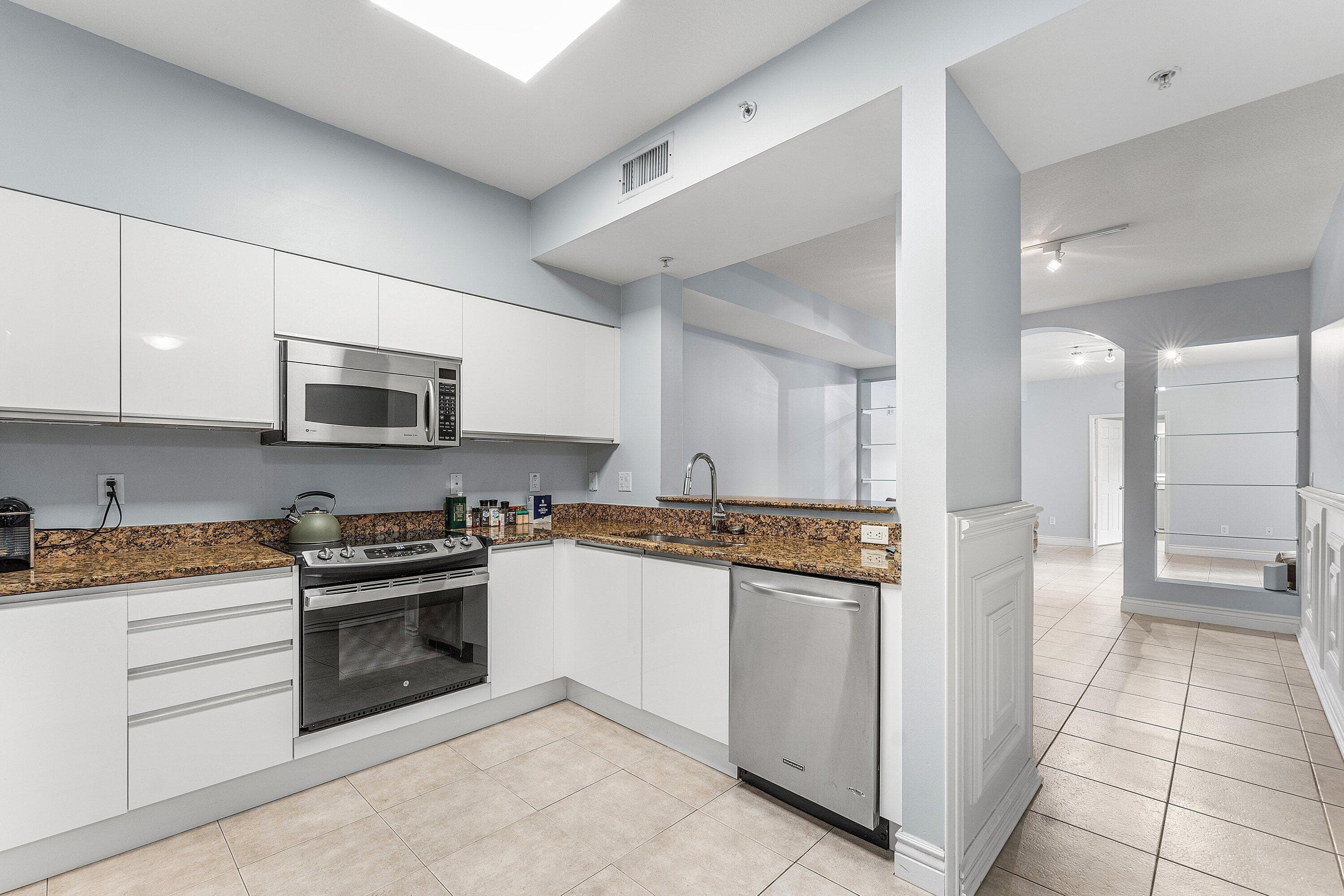 233 S Federal Highway 308, Boca Raton, FL 33432 — photo 6 of 44