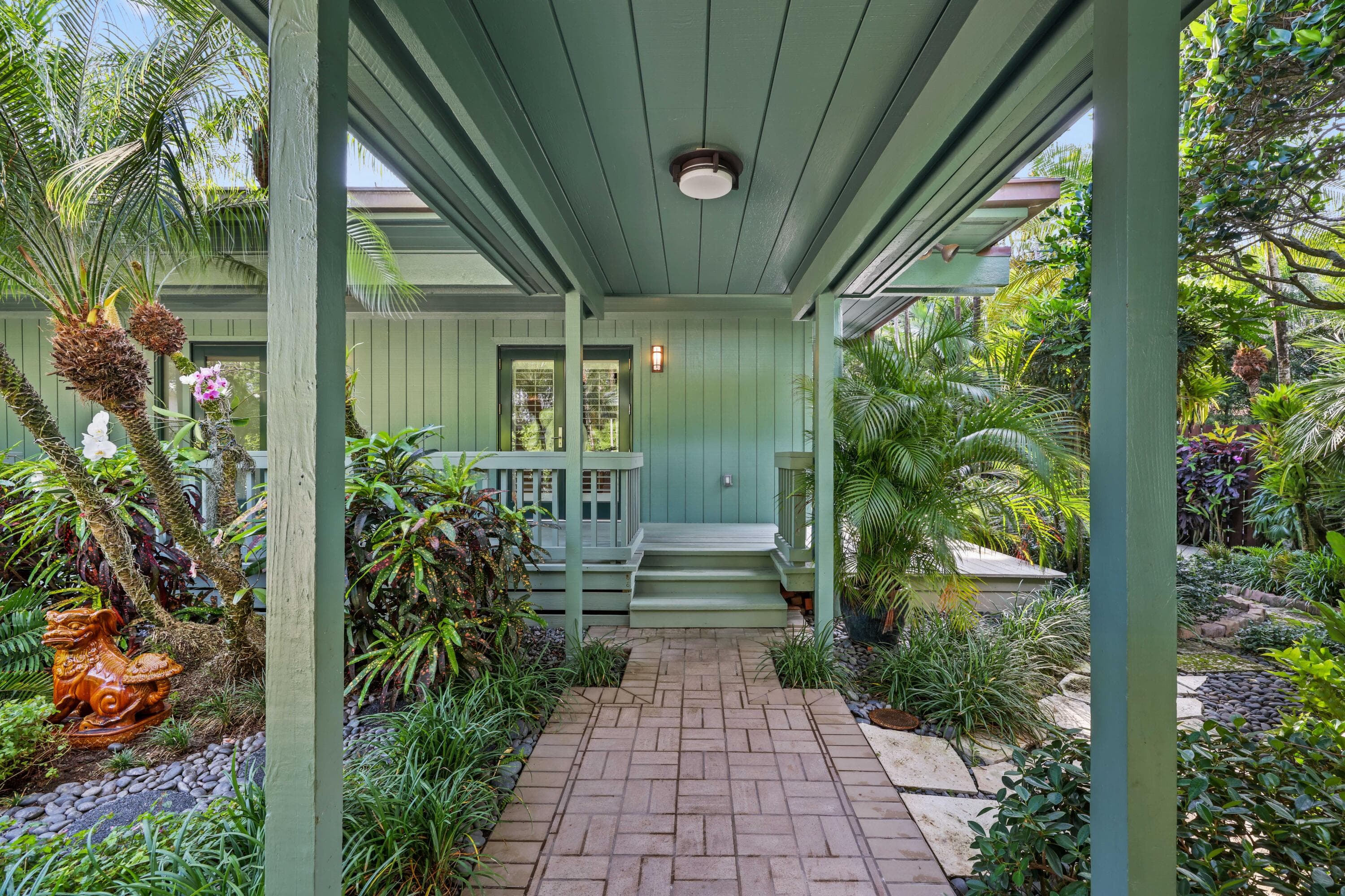 111 S Flagler Way, West Palm Beach, FL 33405 — photo 5 of 32