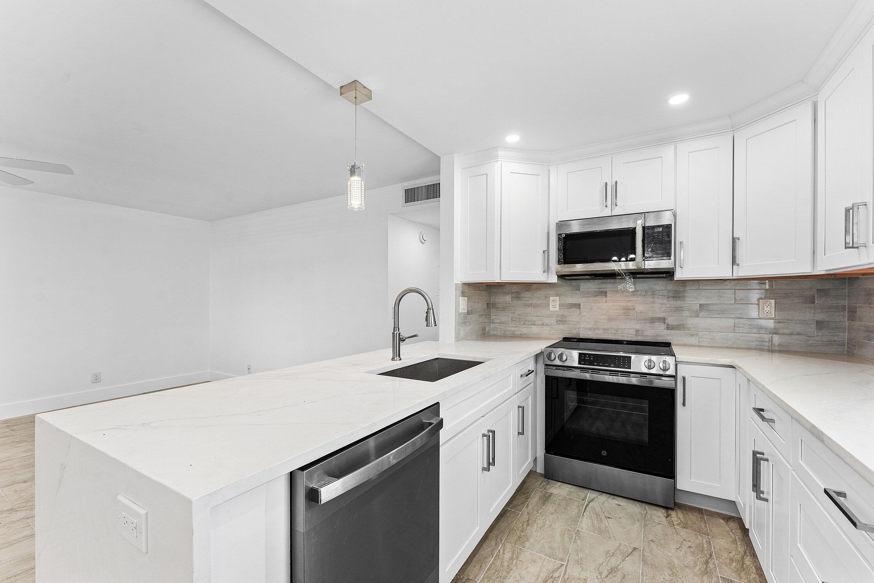 790 Burgundy Q, Delray Beach, FL 33484 — photo 10 of 27