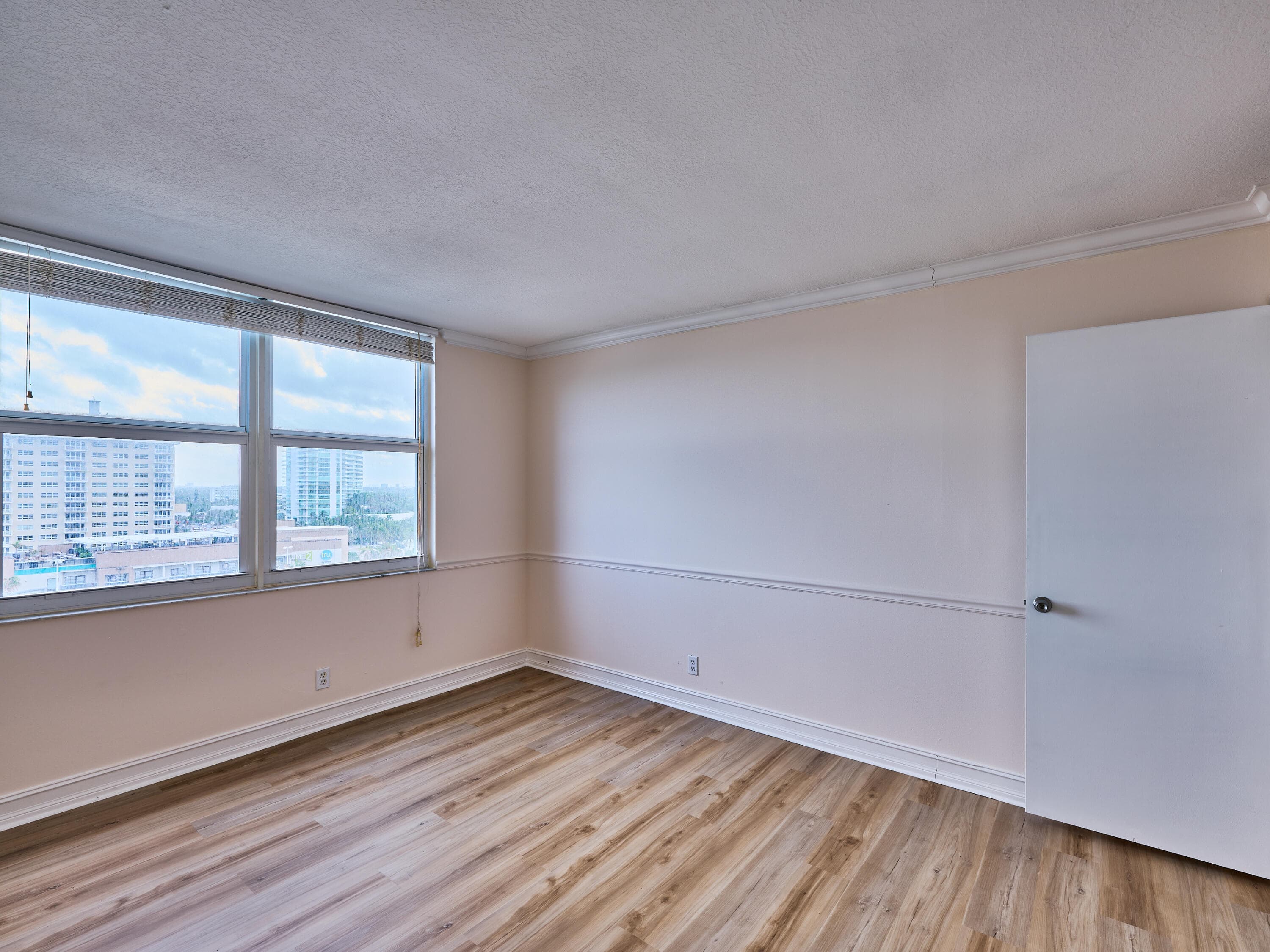 305 N Pompano Beach Boulevard 1204, Pompano Beach, FL 33062 — photo 24 of 44