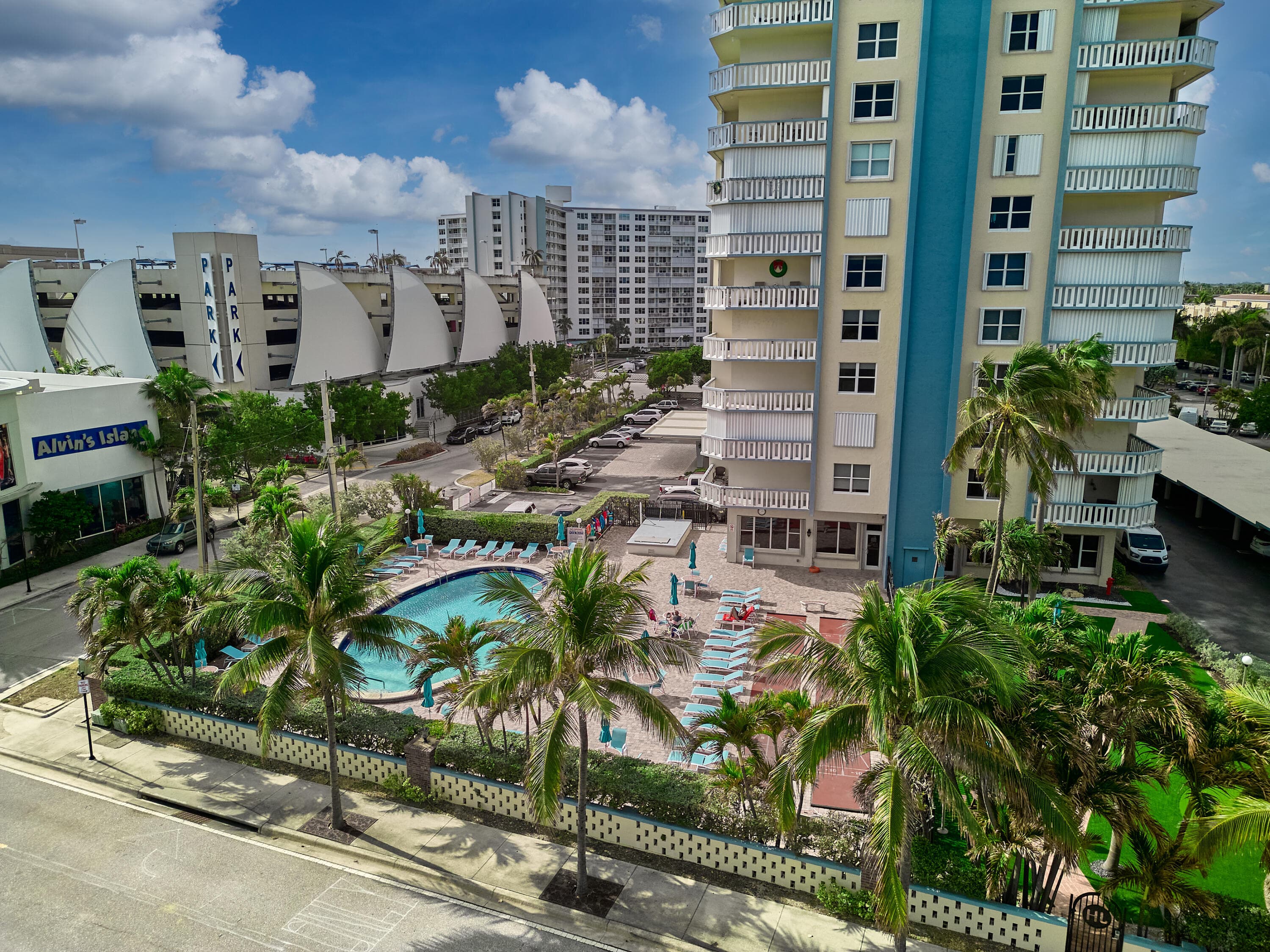 305 N Pompano Beach Boulevard 1204, Pompano Beach, FL 33062 — photo 41 of 44