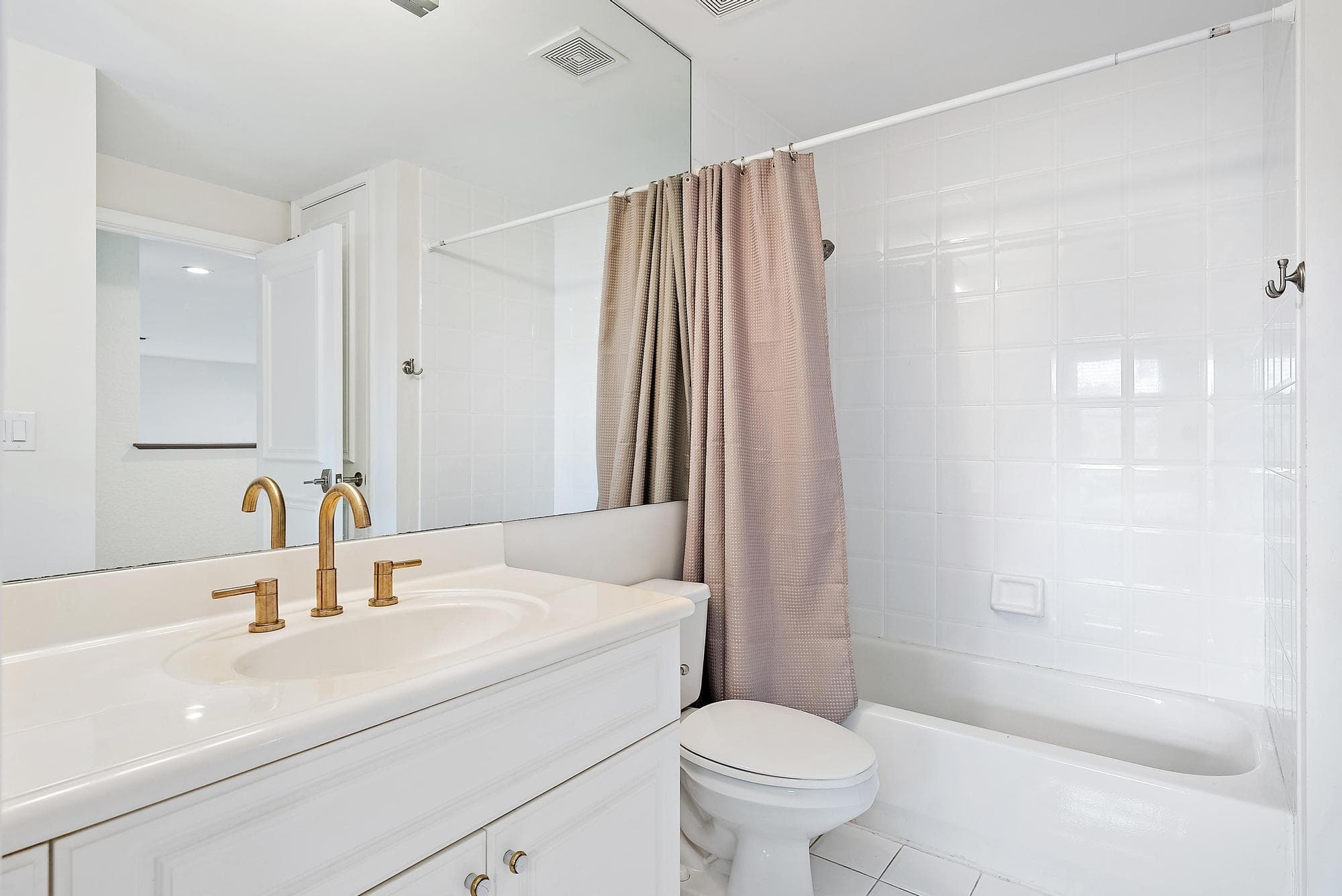 8405 Legend Club Drive, West Palm Beach, FL 33412 — photo 19 of 62