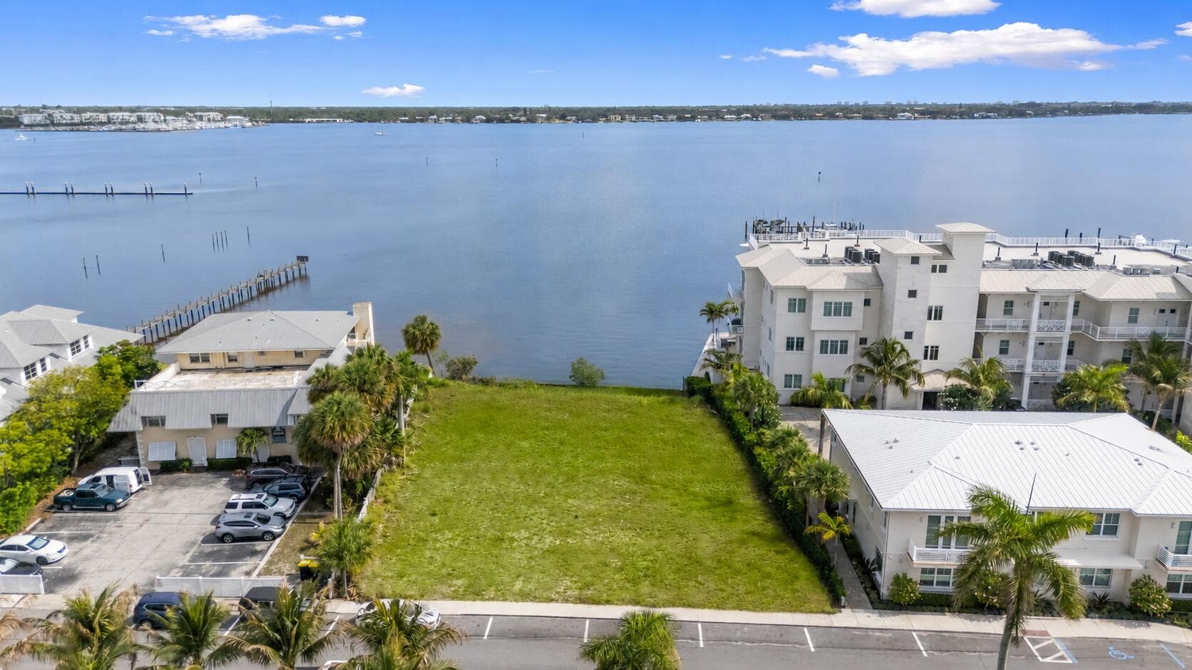 39 SE Seminole Street, Stuart, FL 34994 — photo 6 of 9
