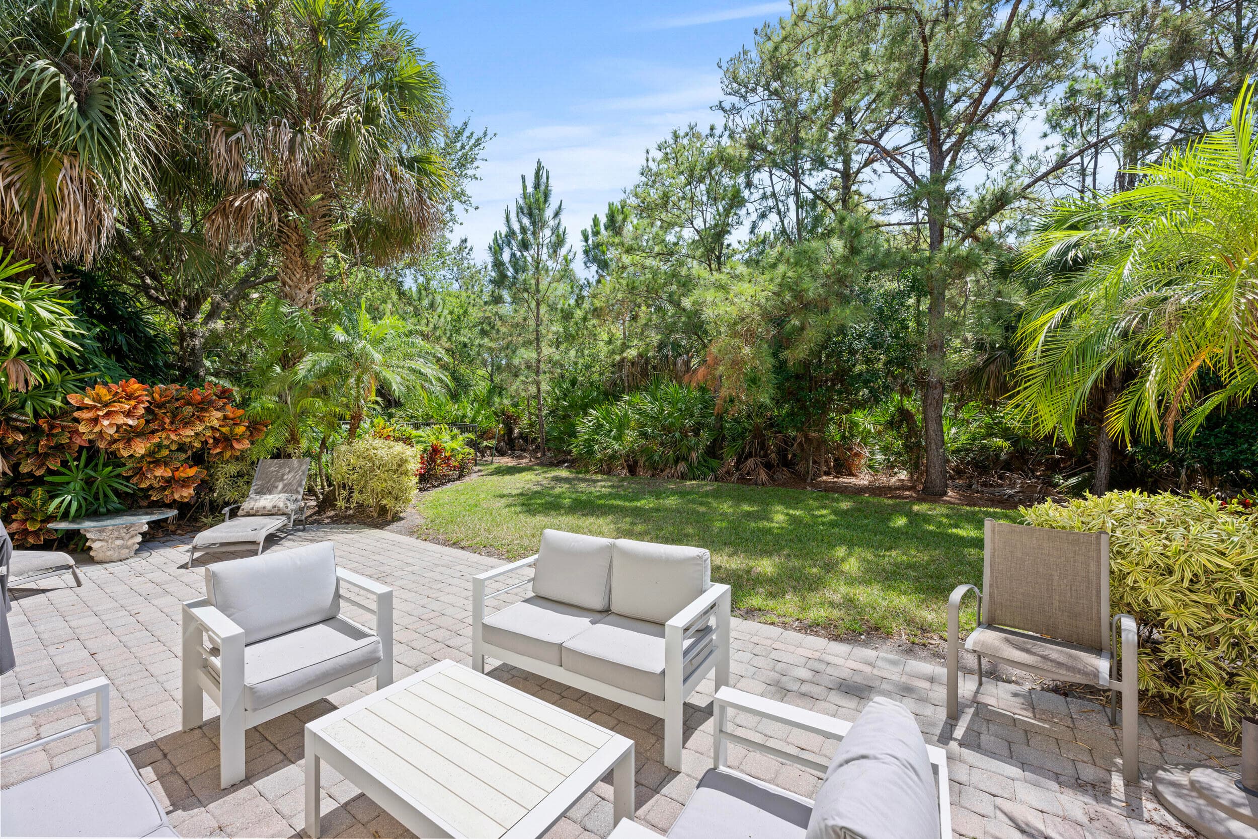 1043 Vintner Boulevard, Palm Beach Gardens, FL 33410 — photo 11 of 65