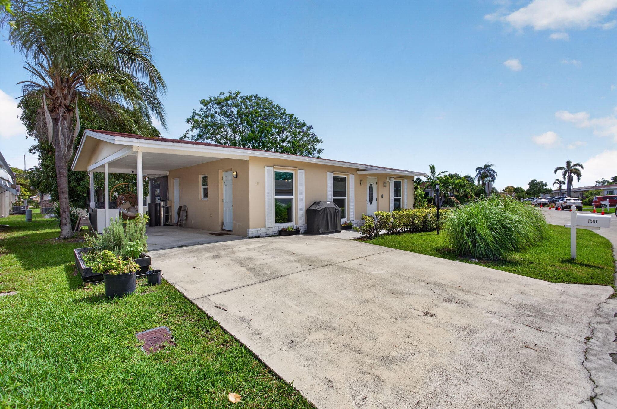 1601 NW 48th Place, Deerfield Beach, FL 33064 — photo 2 of 37