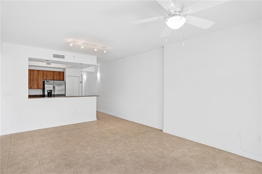1931 NE 2nd Street 303, Deerfield Beach, FL 33441 — photo 11 of 36