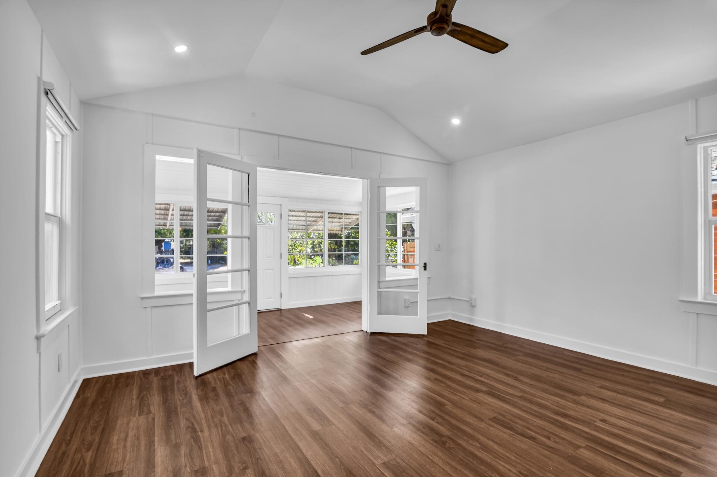 427 N J Street, Lake Worth Beach, FL 33460 — photo 11 of 26