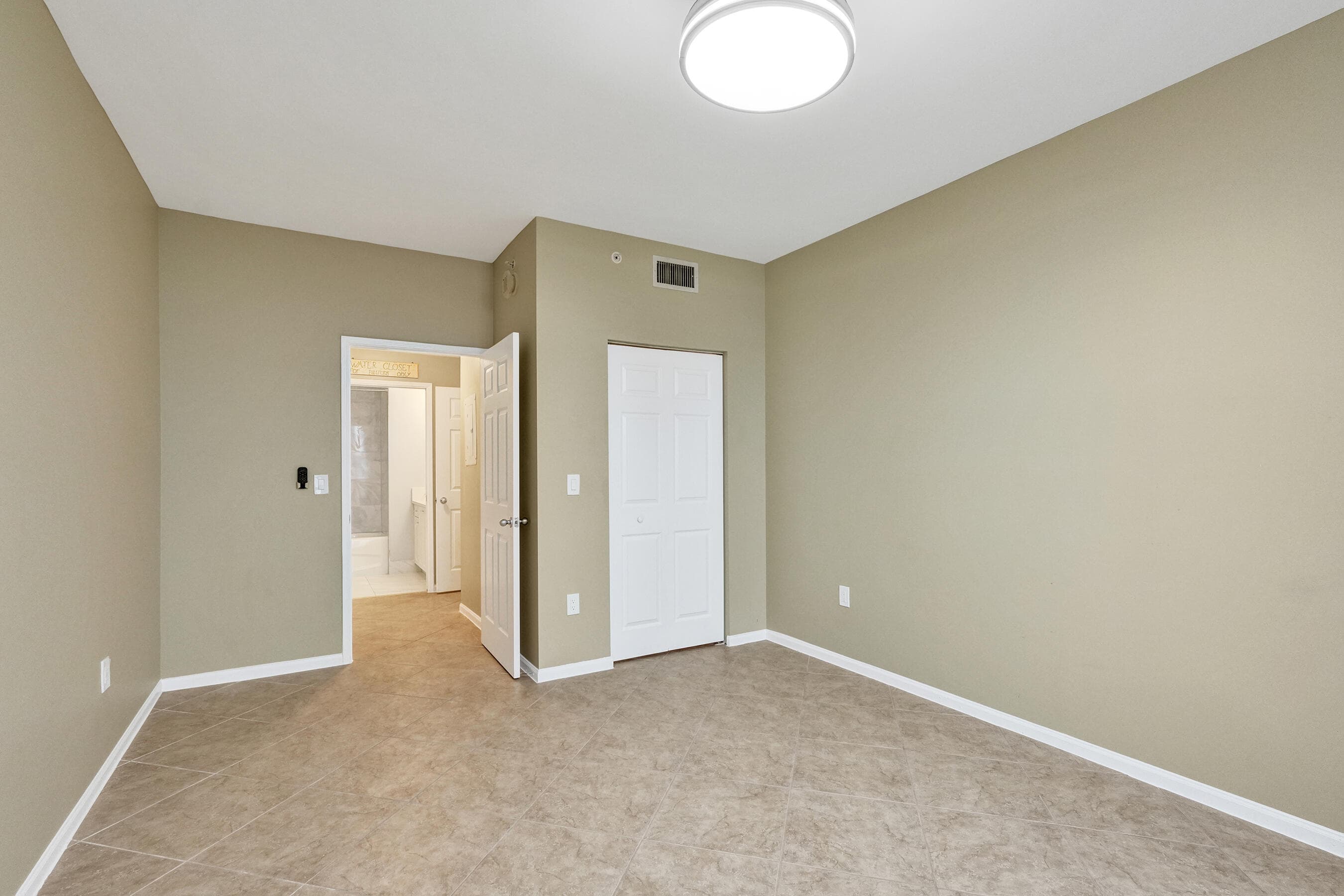 651 Okeechobee Boulevard 1010, West Palm Beach, FL 33401 — photo 18 of 48