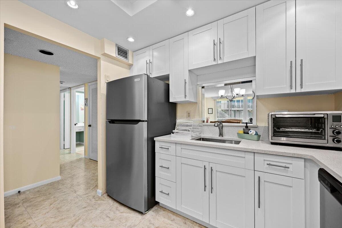 3540 S Ocean Boulevard 309, South Palm Beach, FL 33480 — photo 6 of 26