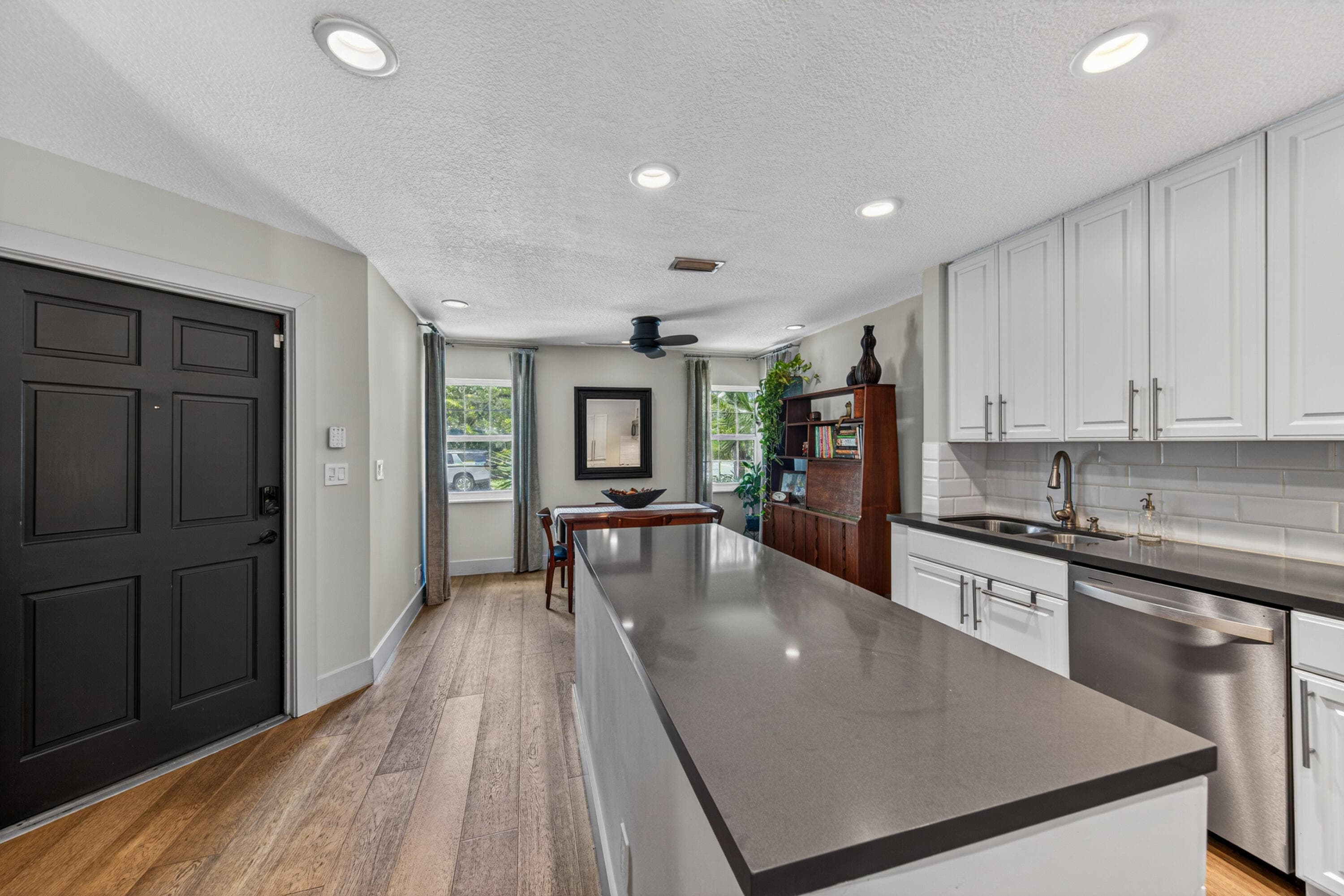 200 NE 17th Court Unit 801, Fort Lauderdale, FL 33305 — photo 7 of 43