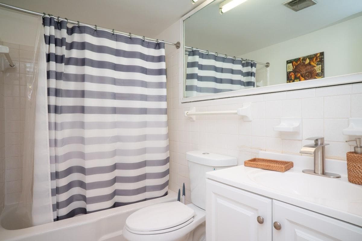 701 Pine Drive 107, Pompano Beach, FL 33060 — photo 2 of 22