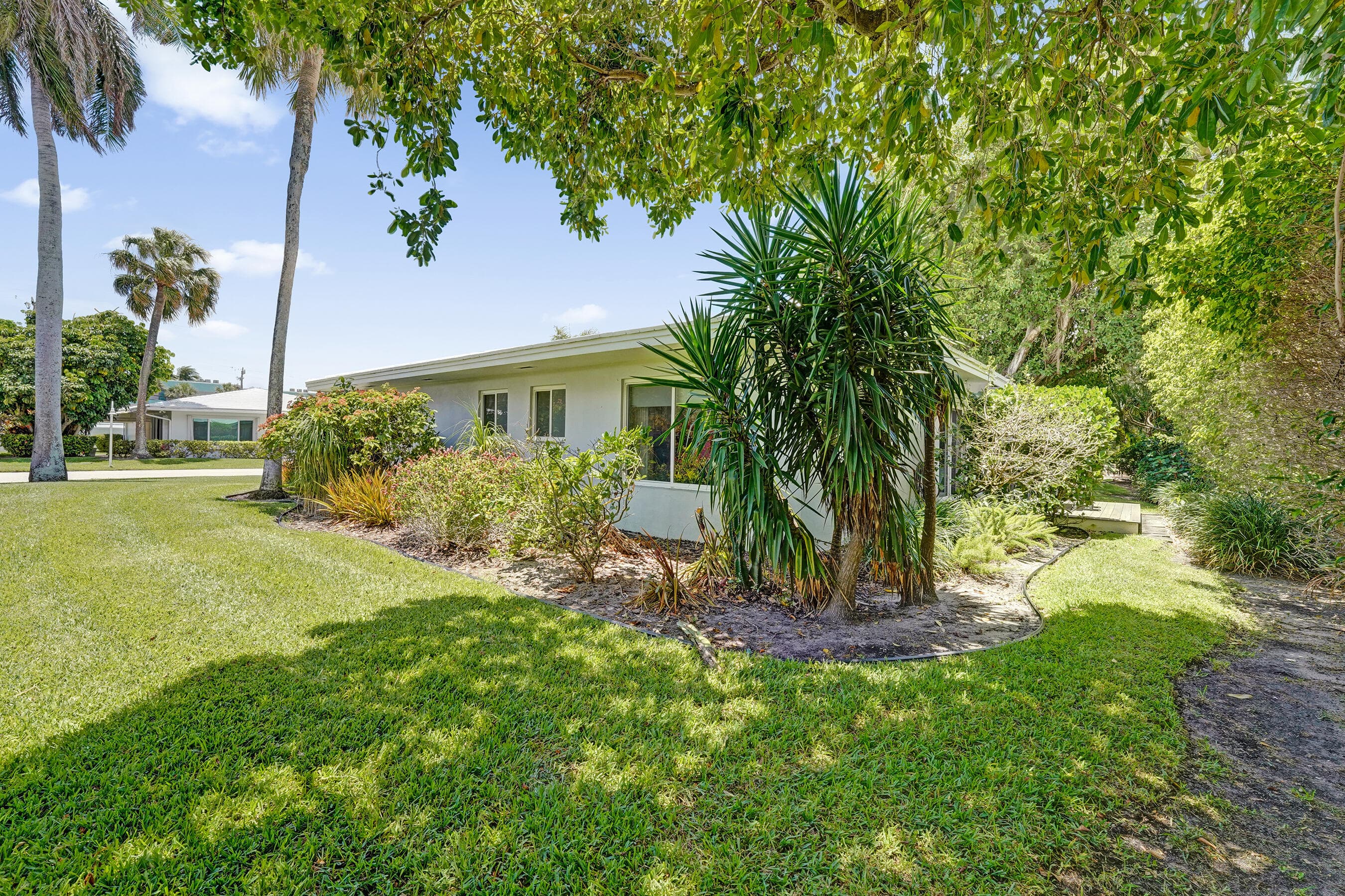 1431 S Ocean Boulevard #2, Lauderdale-By-The-Sea, FL 33062 — photo 33 of 42