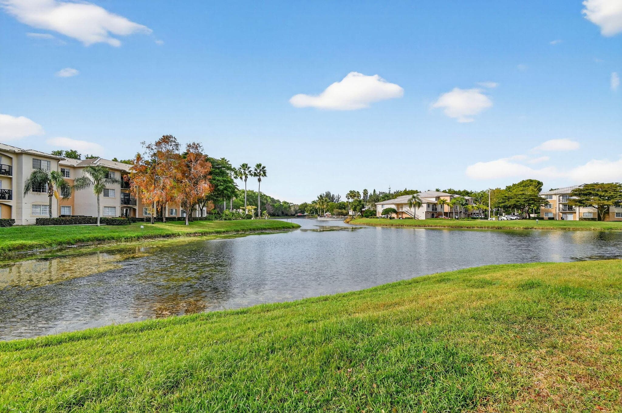 600 Crestwood Court N 607, Royal Palm Beach, FL 33411 — photo 3 of 18