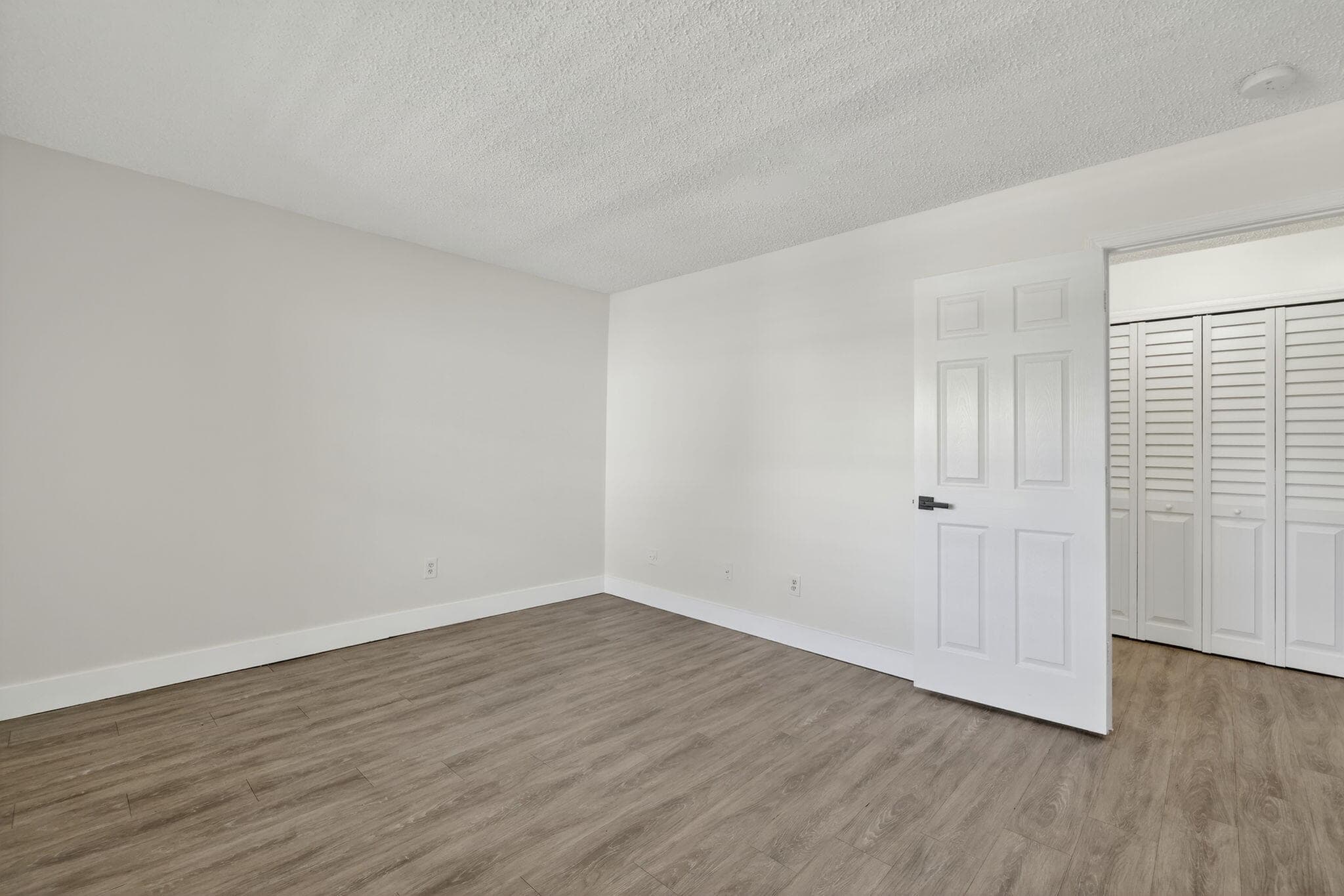 2513 S 17th Street 206, Fort Pierce, FL 34982 — photo 15 of 26