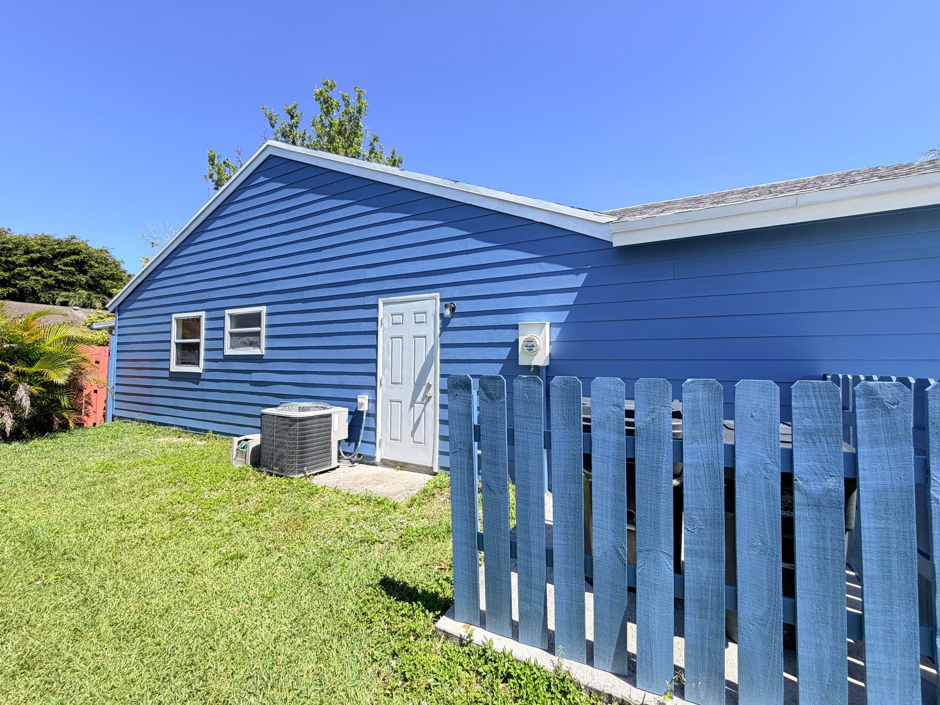 5271 Harwood Lane, Lake Worth, FL 33467 — photo 4 of 22