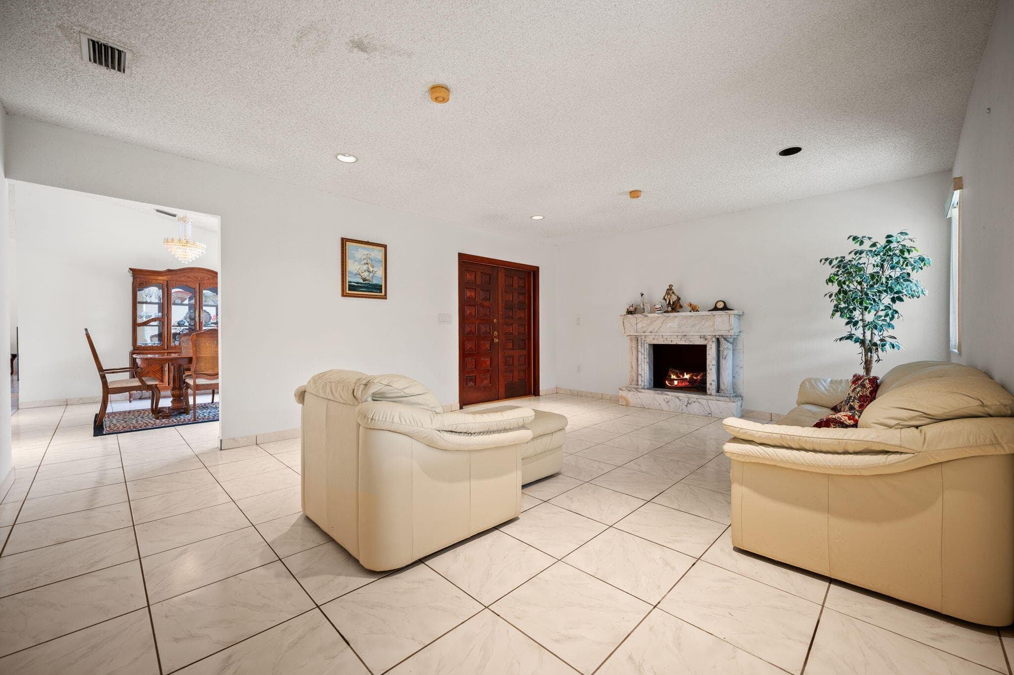 19340 SW 190th Street, Miami, FL 33187 — photo 10 of 46