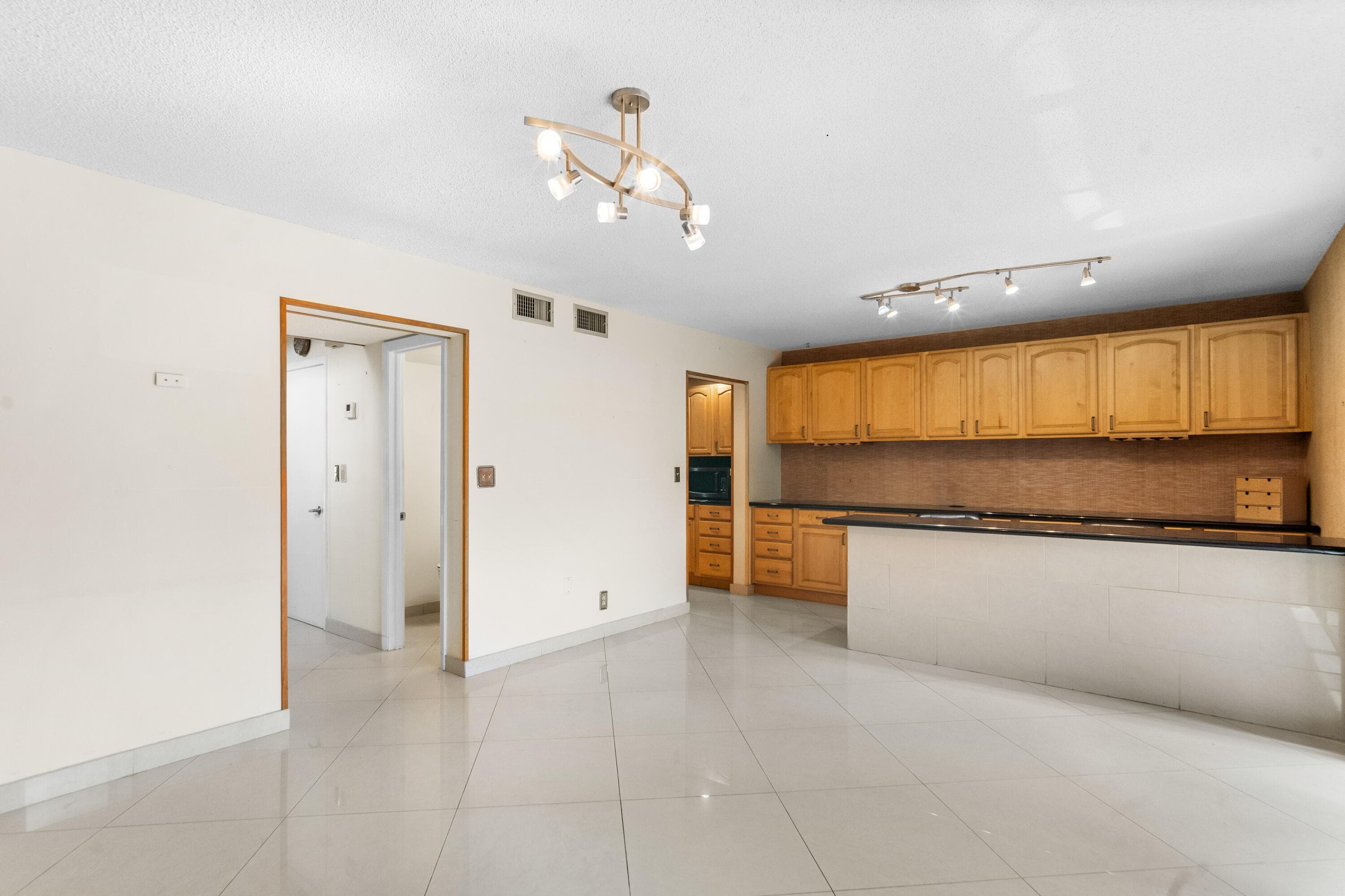3909 Parkside Lane 234, Hollywood, FL 33021 — photo 18 of 59
