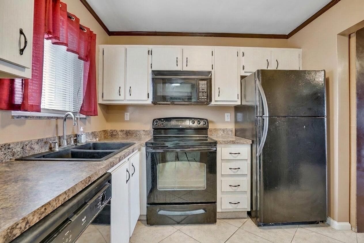 100 Waterway Drive S 209, Lantana, FL 33462 — photo 6 of 9