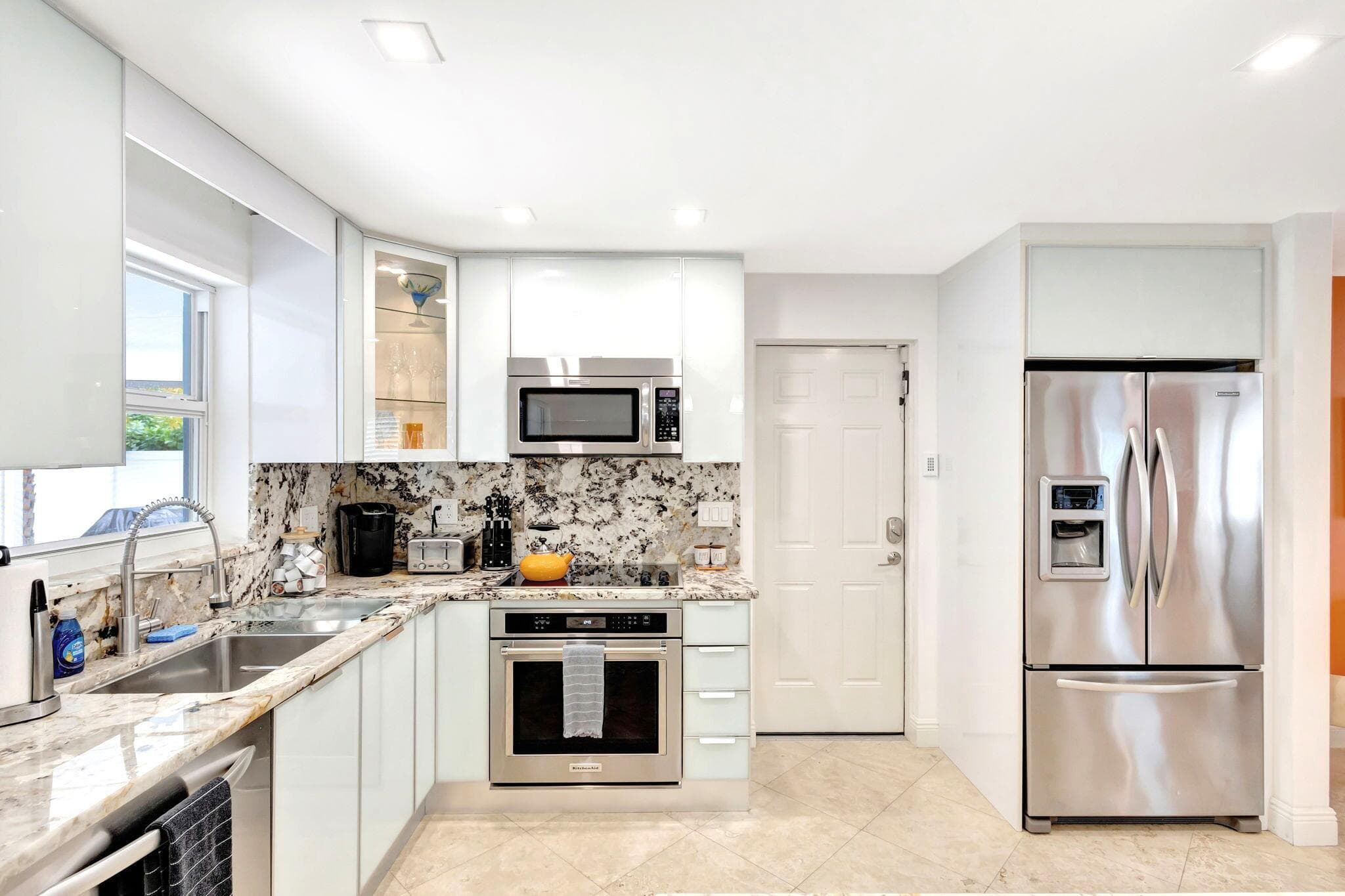 1131 Surf Road, Singer Island, FL 33404 — photo 23 of 47