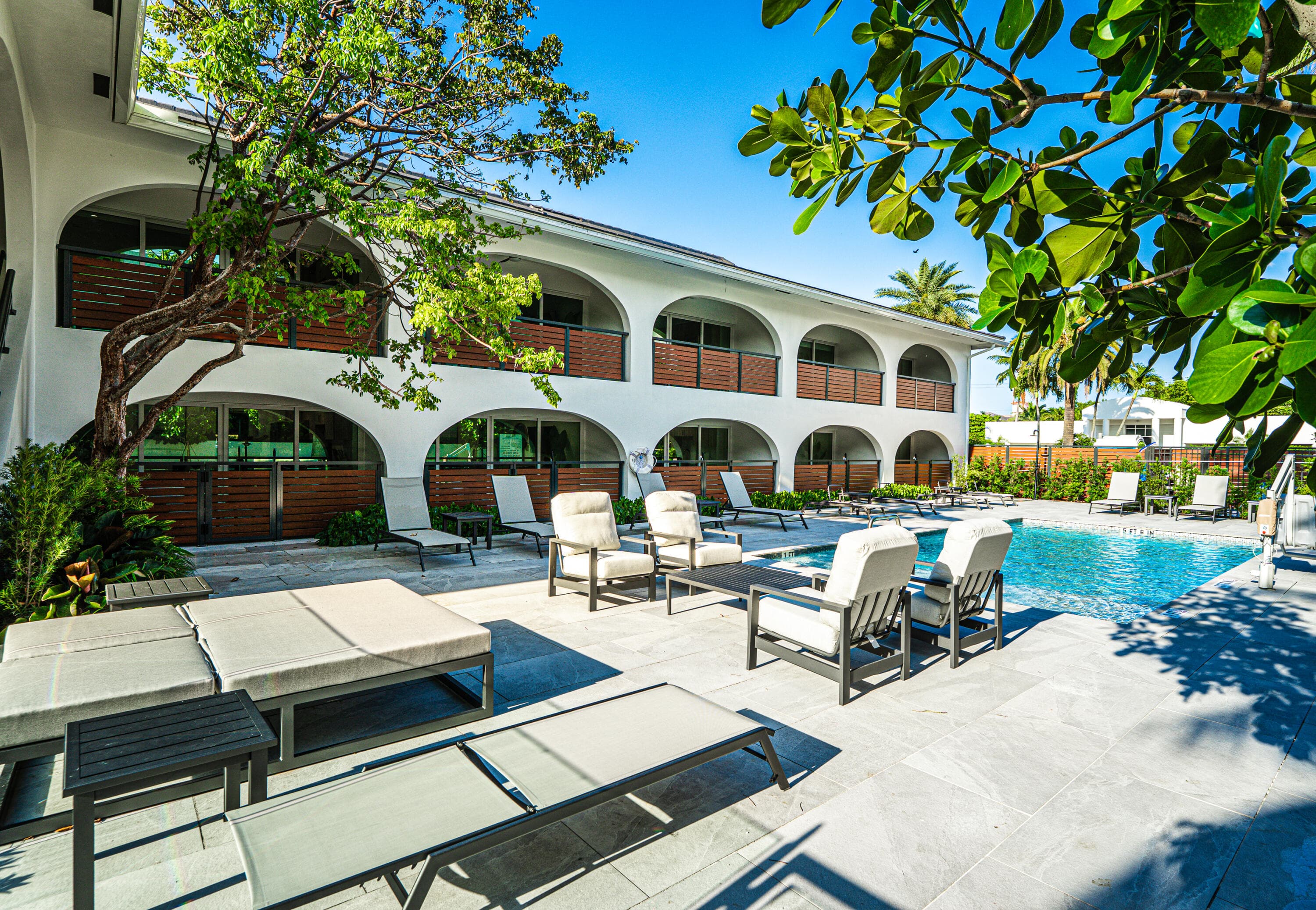 1075 Spanish River Road 7, Boca Raton, FL 33432 — photo 10 of 42