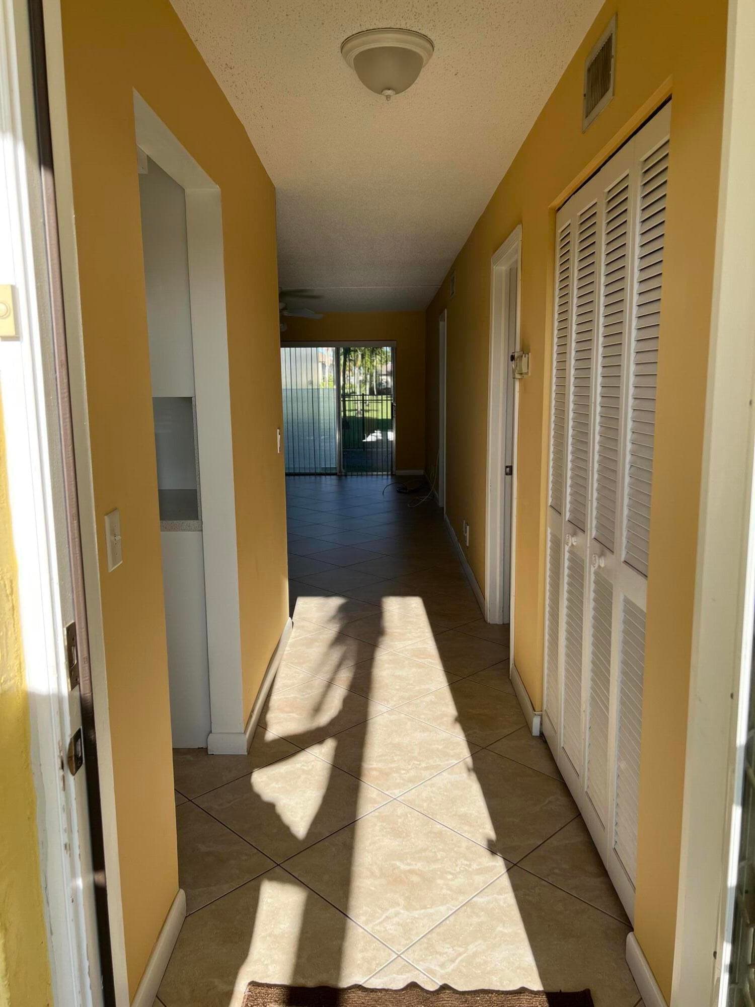 9949 Sandalfoot Boulevard Apt 514, Boca Raton, FL 33428 — photo 3 of 18