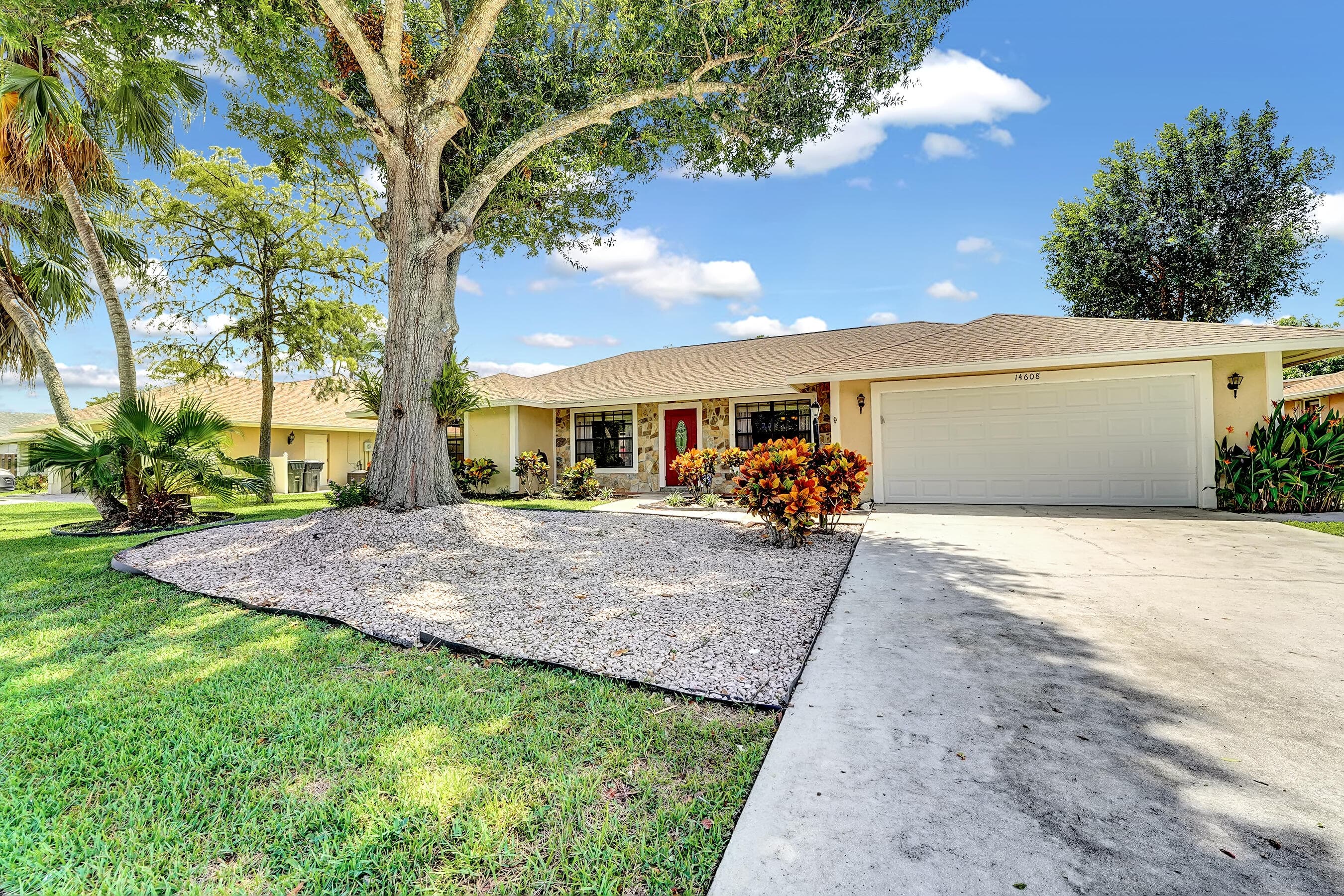 14608 Paddock Drive, Wellington, FL 33414 — photo 4 of 35