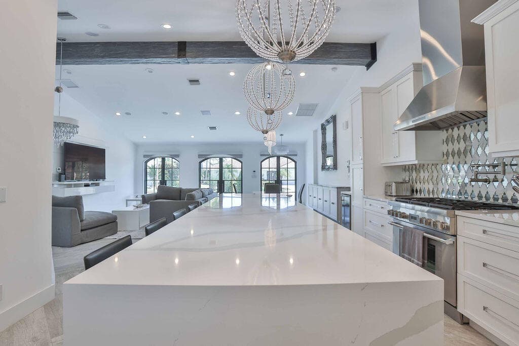 713 Forsyth Street, Boca Raton, FL 33487 — photo 10 of 39