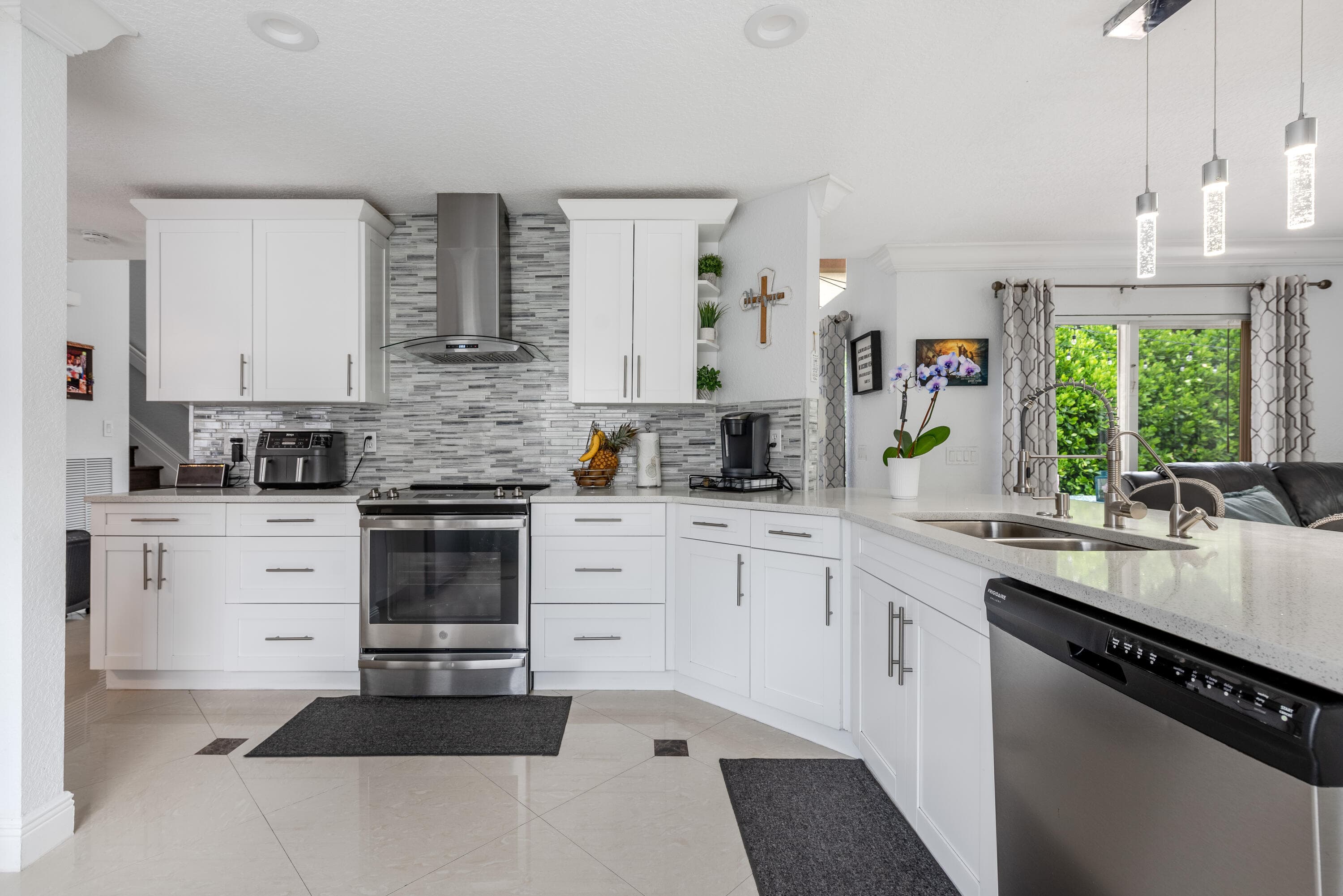 622 S Peppergrass Run S, Royal Palm Beach, FL 33411 — photo 10 of 43