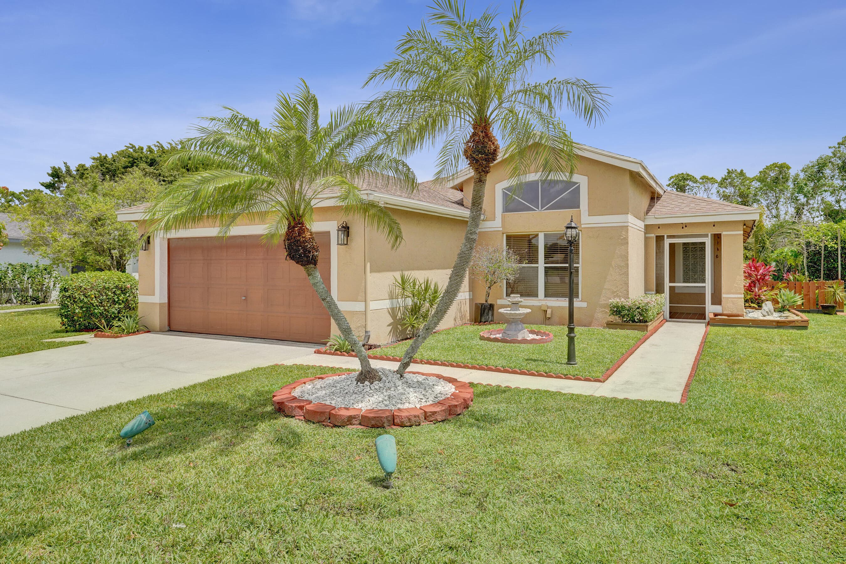6817 Barnwell Drive, Boynton Beach, FL 33437 — photo 1 of 23