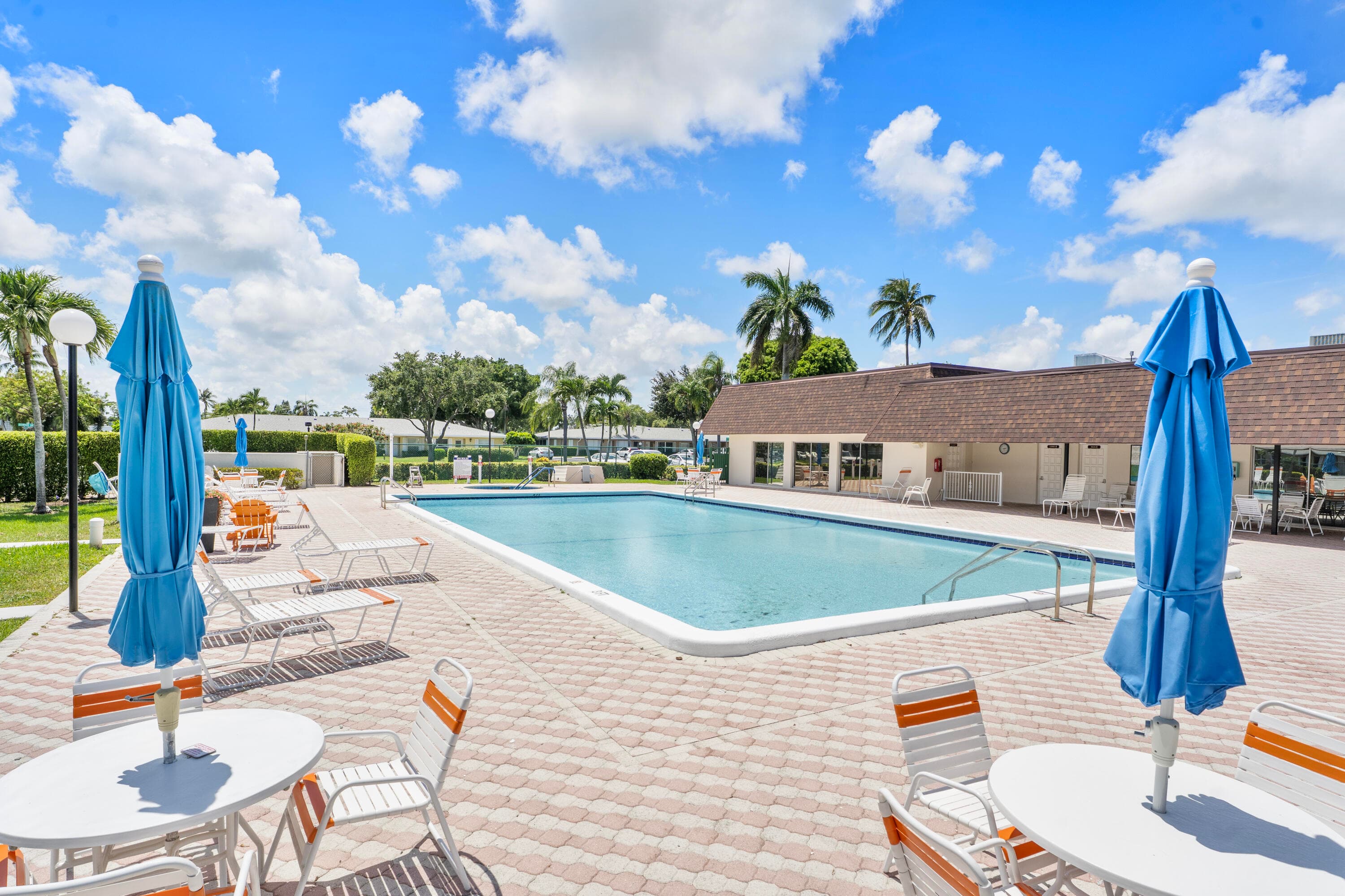 2401 Del-aire Boulevard E 201, Delray Beach, FL 33445 — photo 31 of 32