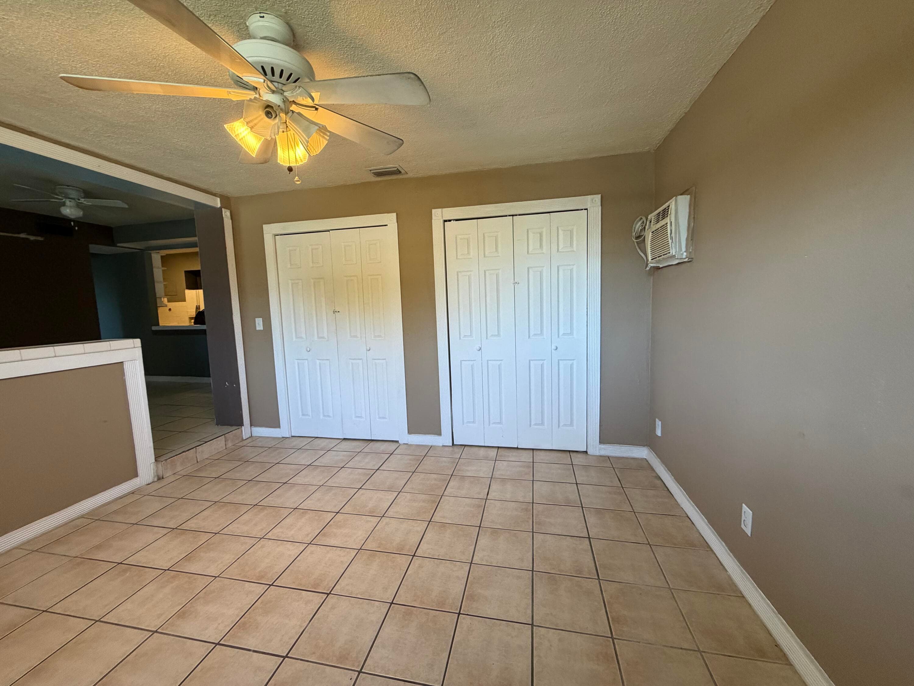 5233 NE 20th Terrace, Pompano Beach, FL 33064 — photo 5 of 20