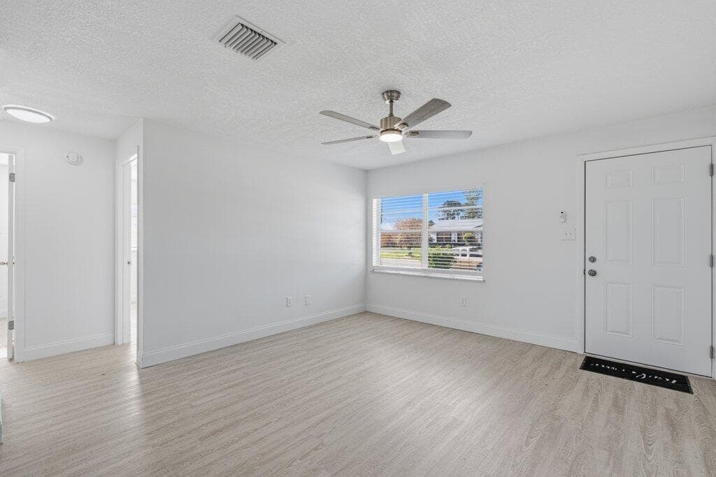 311 Essex Drive, Fort Pierce, FL 34946 — photo 8 of 25