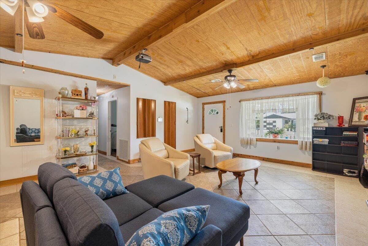 1735 40th Avenue, Vero Beach, FL 32960 — photo 5 of 34