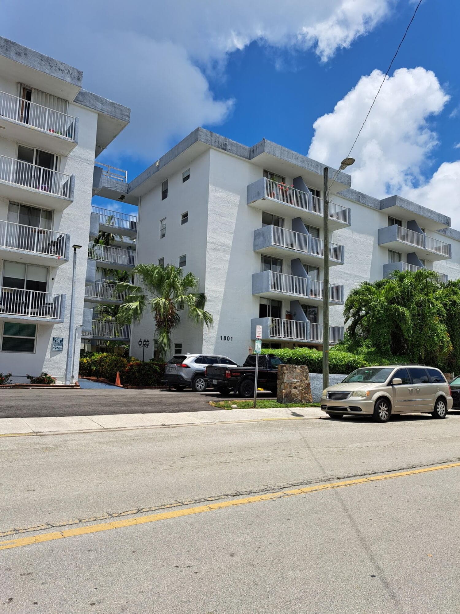 1801 S Treasure Drive, North Bay Village, FL 33141 — photo 1 of 20