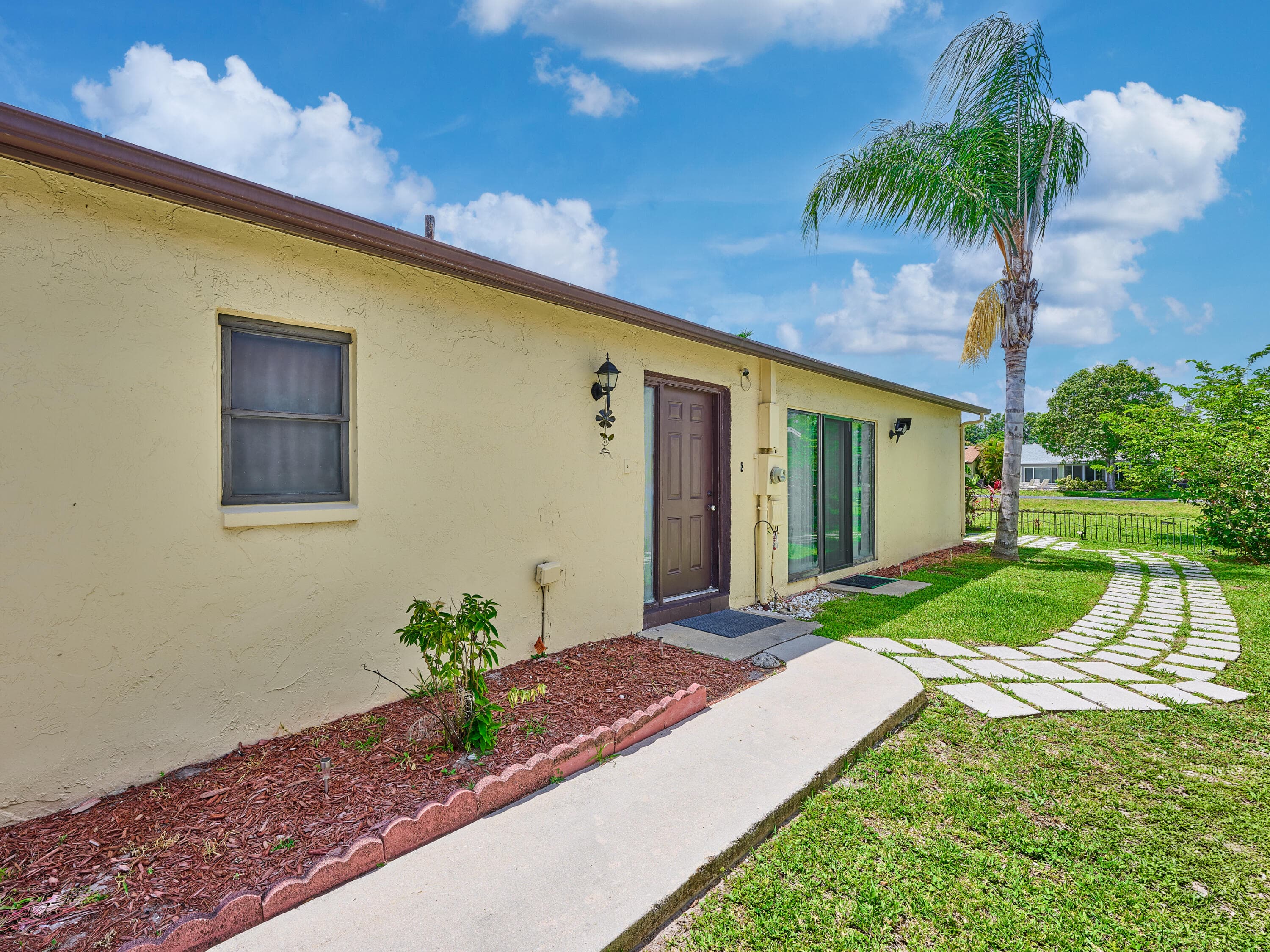 5197 Minto Road, Boynton Beach, FL 33472 — photo 2 of 32