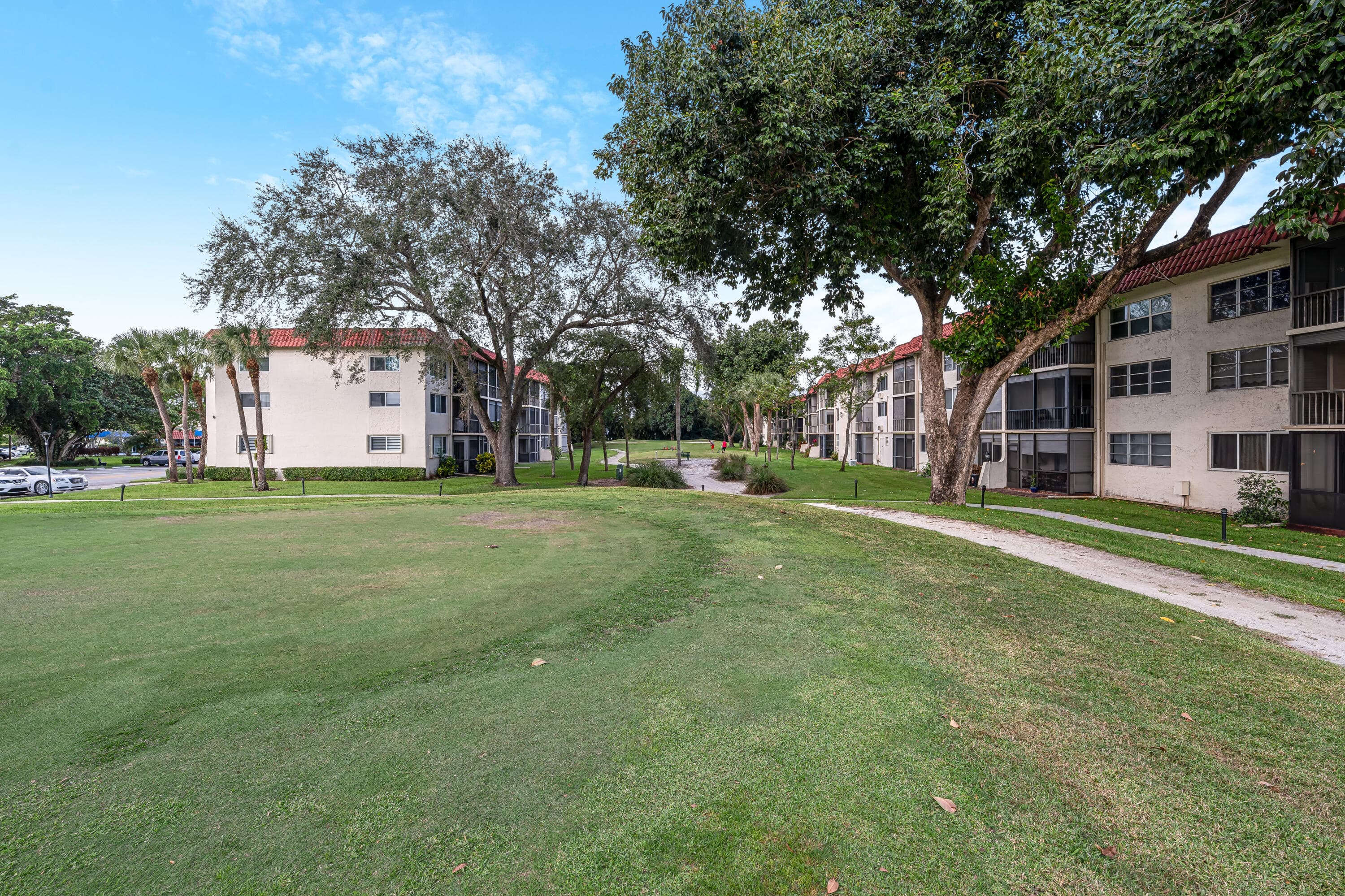 8911 S Hollybrook Boulevard 306, Pembroke Pines, FL 33025 — photo 18 of 50