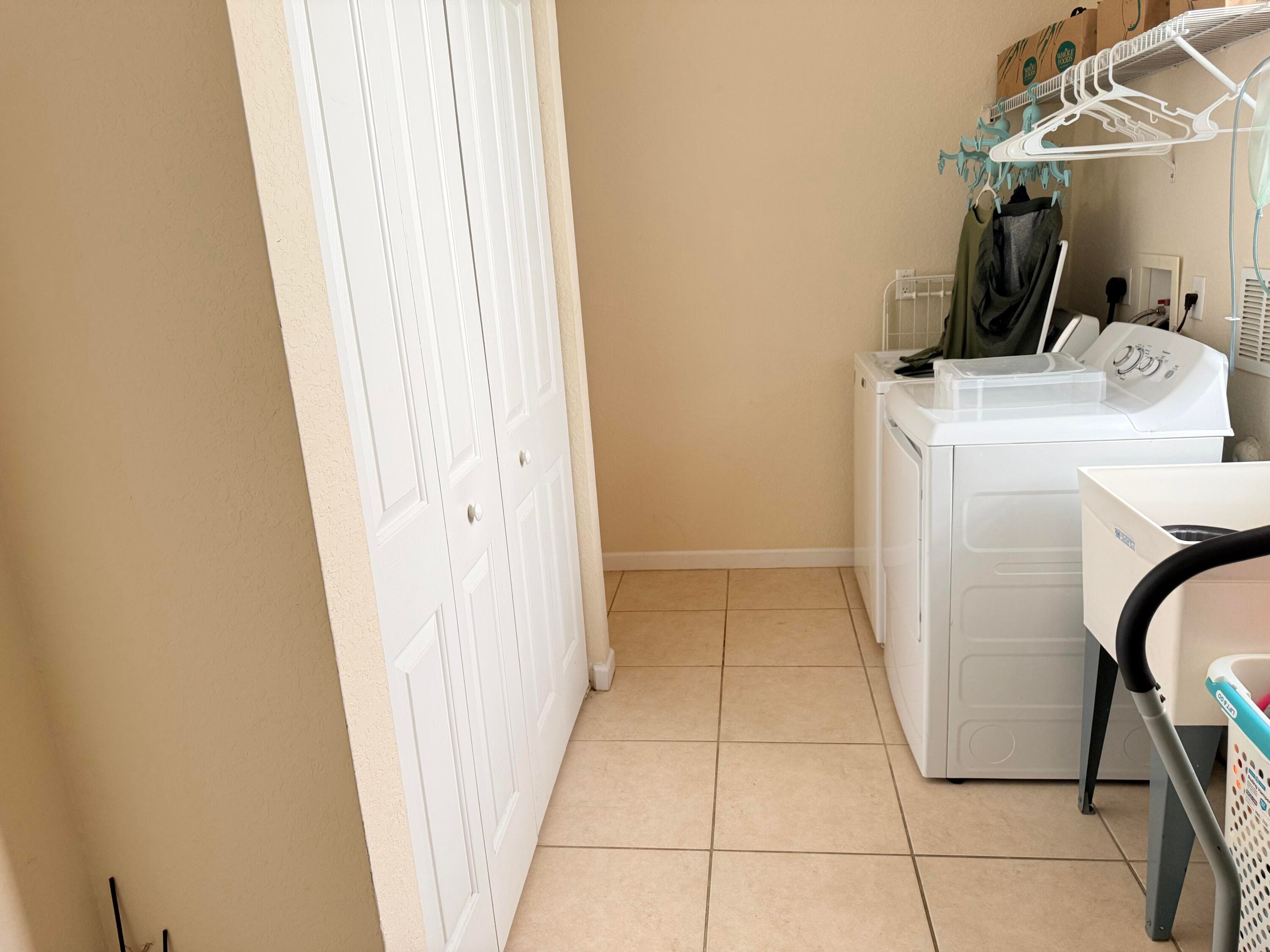 17 Country Lake Circle, Boynton Beach, FL 33436 — photo 13 of 31