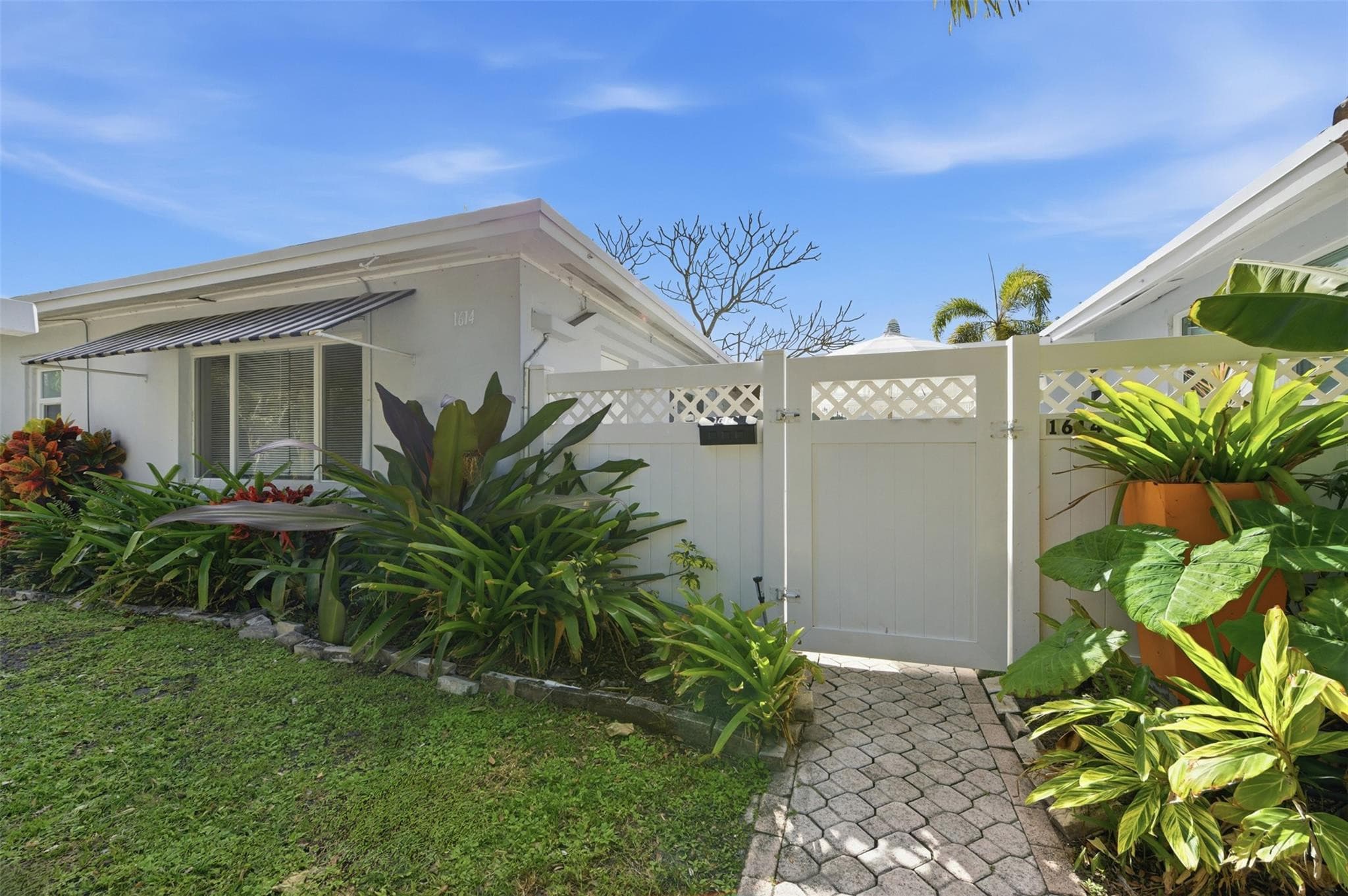 1614 NE 7th Street, Fort Lauderdale, FL 33304 — photo 2 of 18
