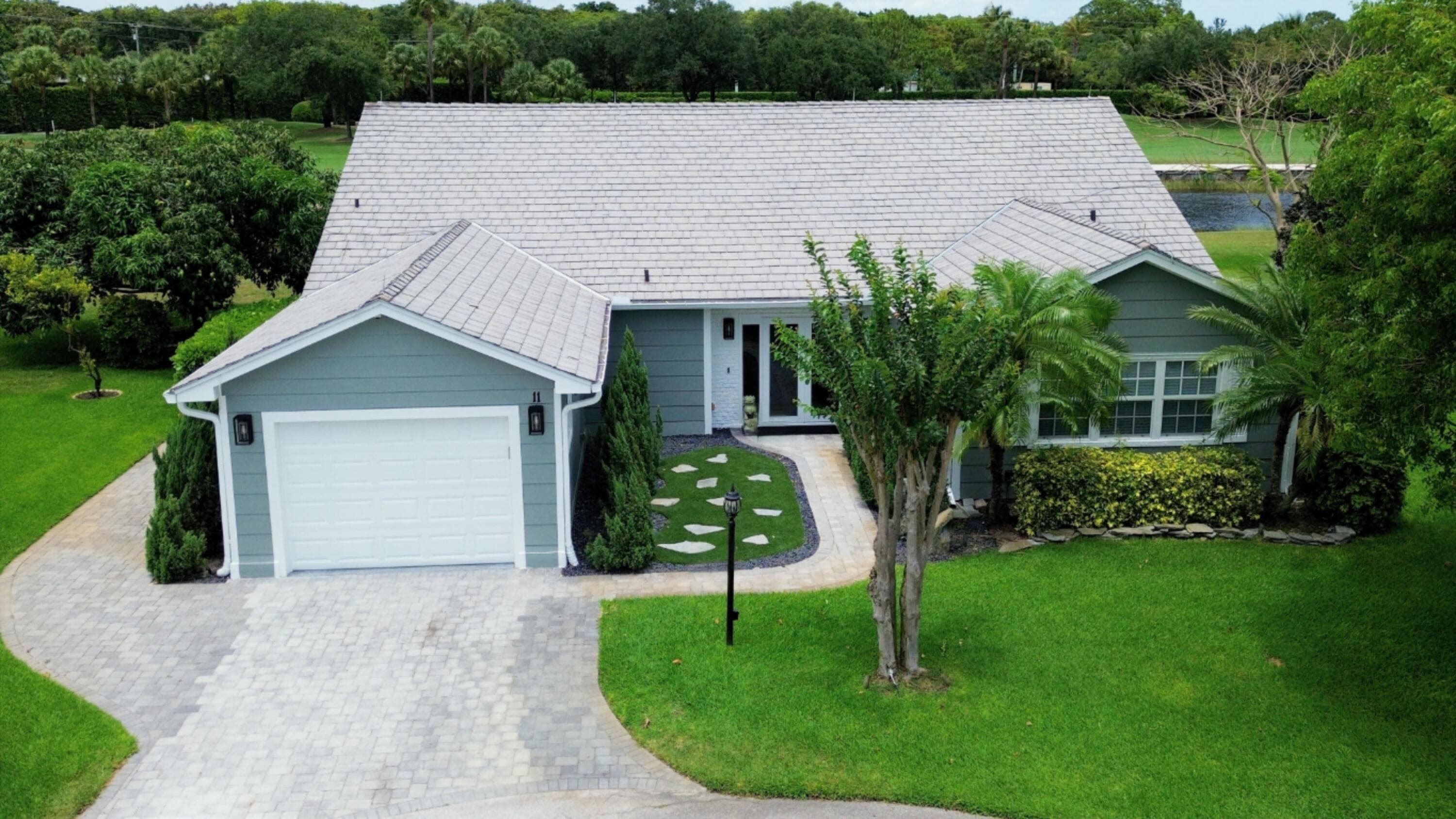 11 Holly Drive, Boynton Beach, FL 33436 — photo 2 of 36