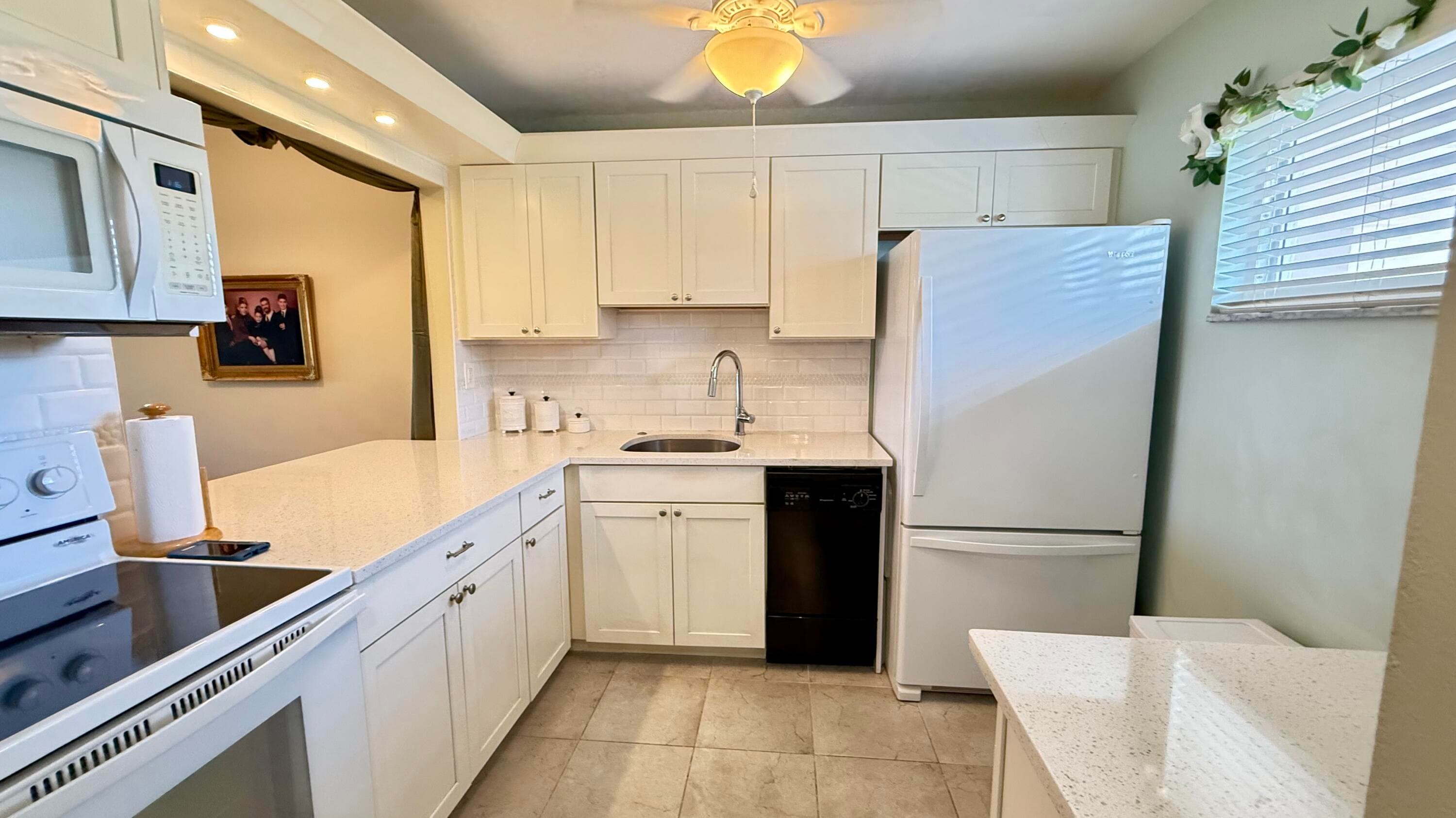 2728 N Garden Dr Drive N 214, Lake Worth Beach, FL 33461 — photo 12 of 77