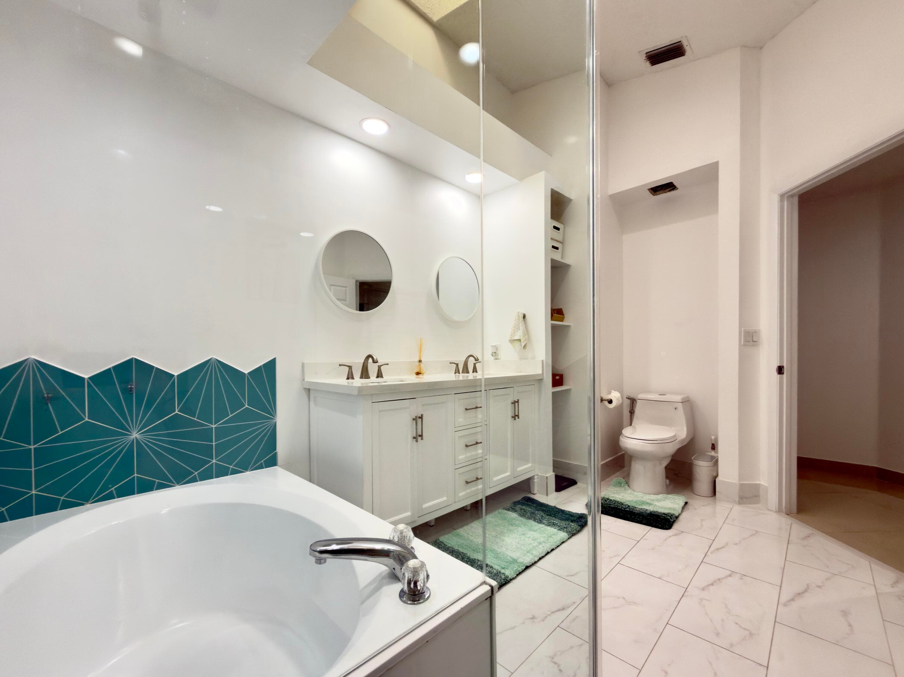 10189 Balsa Way, Palm Beach Gardens, FL 33410 — photo 18 of 46