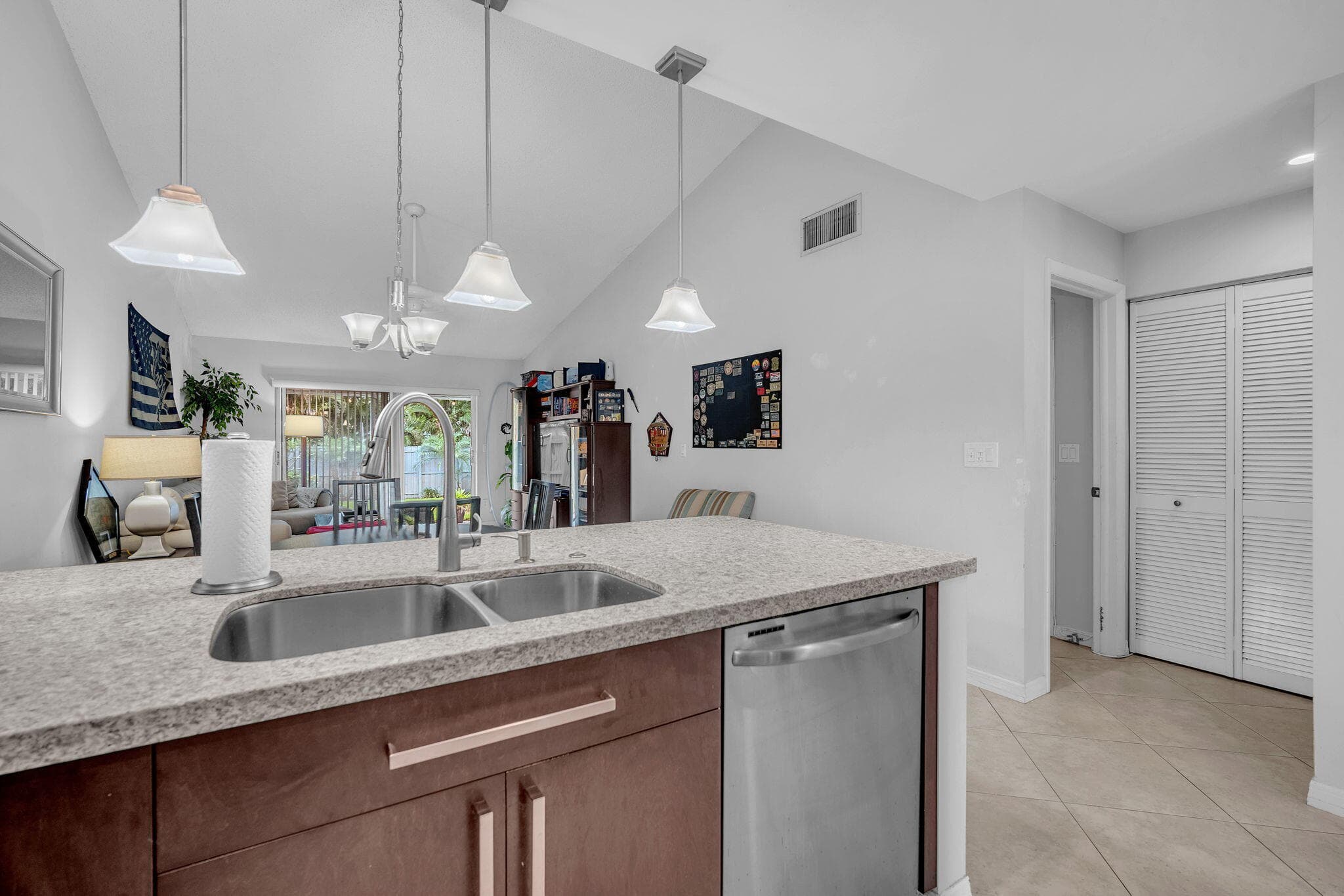 2347 N 37th Avenue, Hollywood, FL 33021 — photo 18 of 33