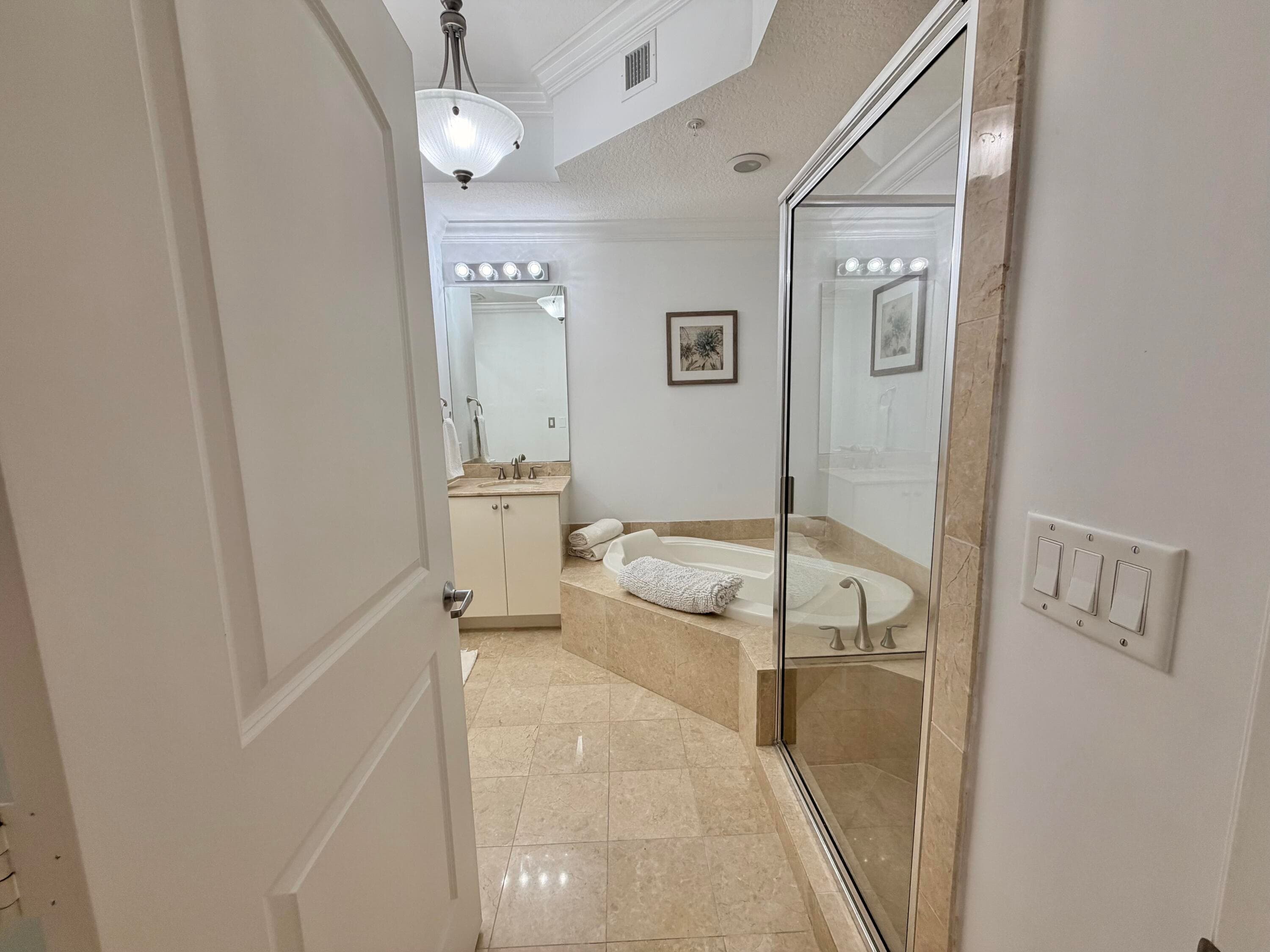 701 S Olive Avenue S 1413, West Palm Beach, FL 33401 — photo 28 of 60