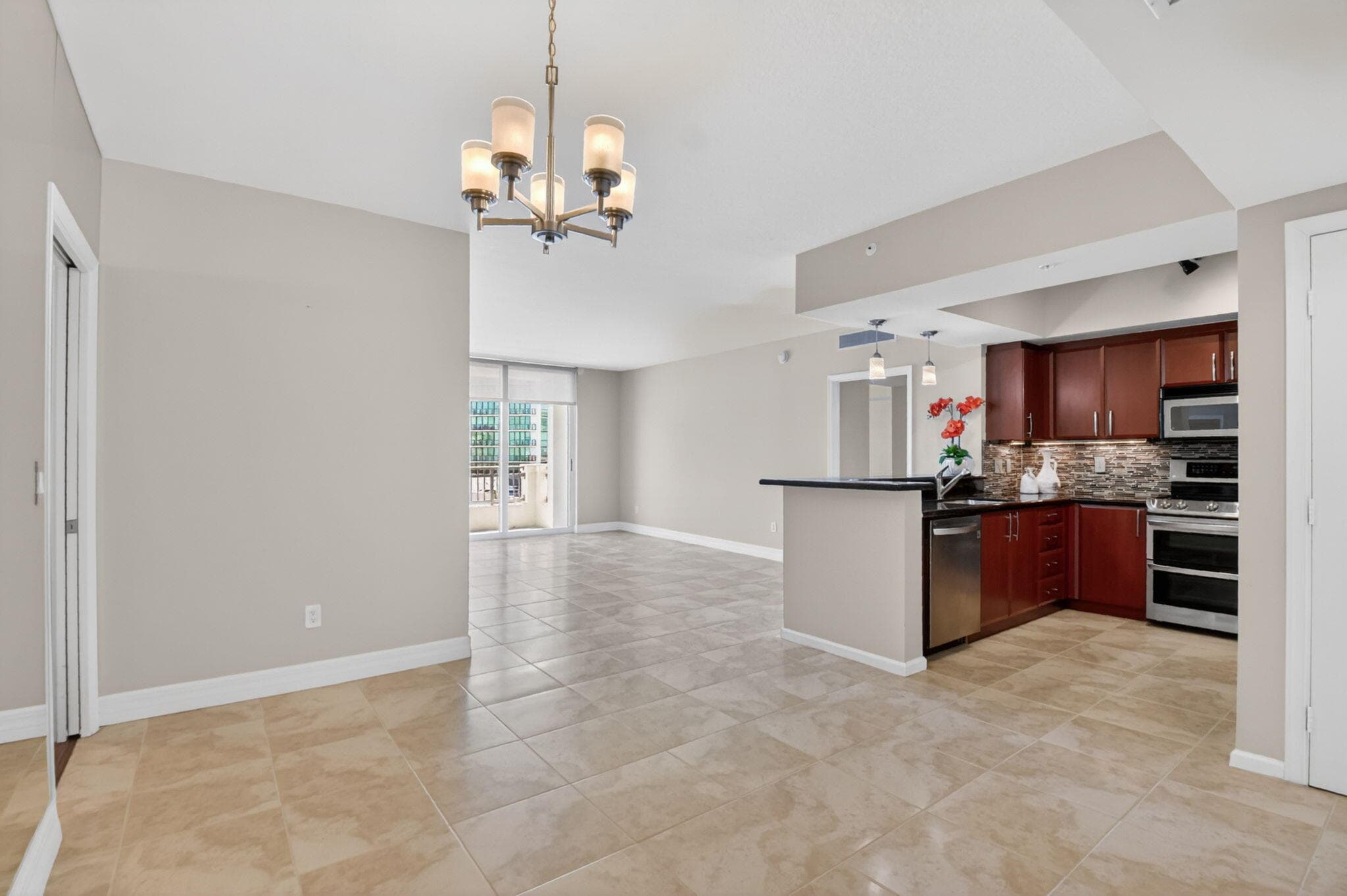 403 S Sapodilla Avenue 511, West Palm Beach, FL 33401 — photo 10 of 100