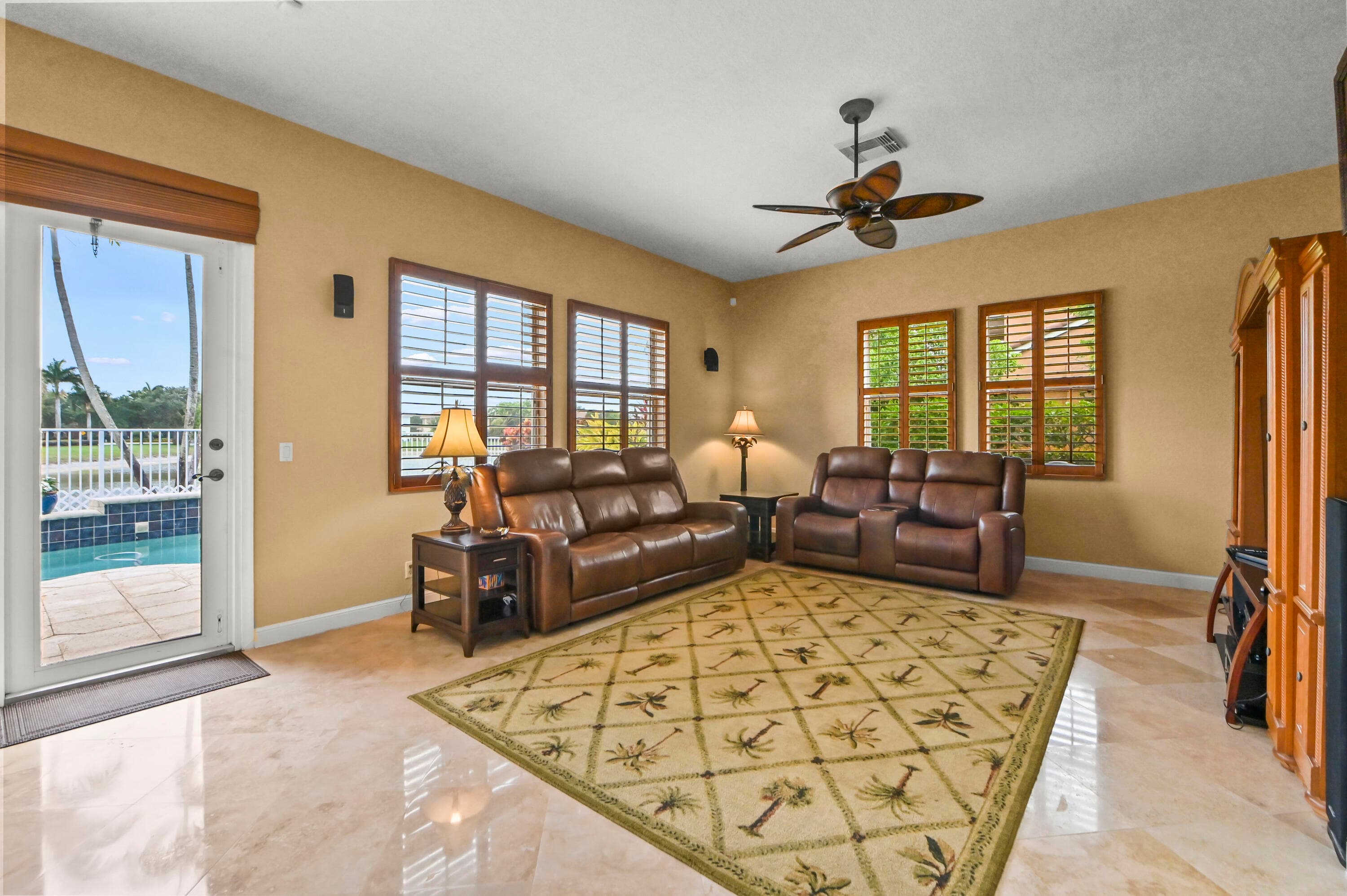 458 Cresta Circle, West Palm Beach, FL 33413 — photo 18 of 54