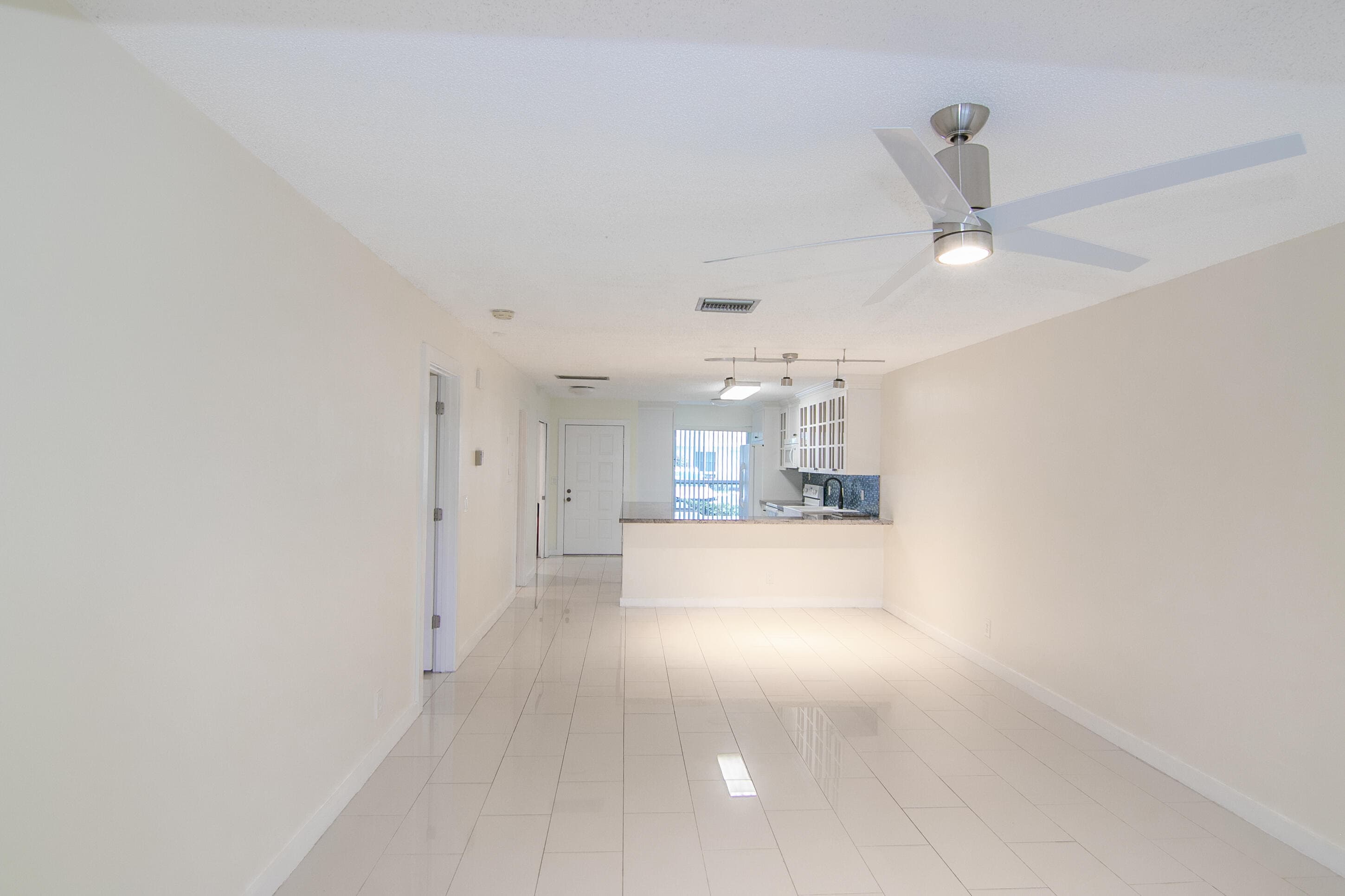 13741 Flora Place B, Delray Beach, FL 33484 — photo 10 of 34
