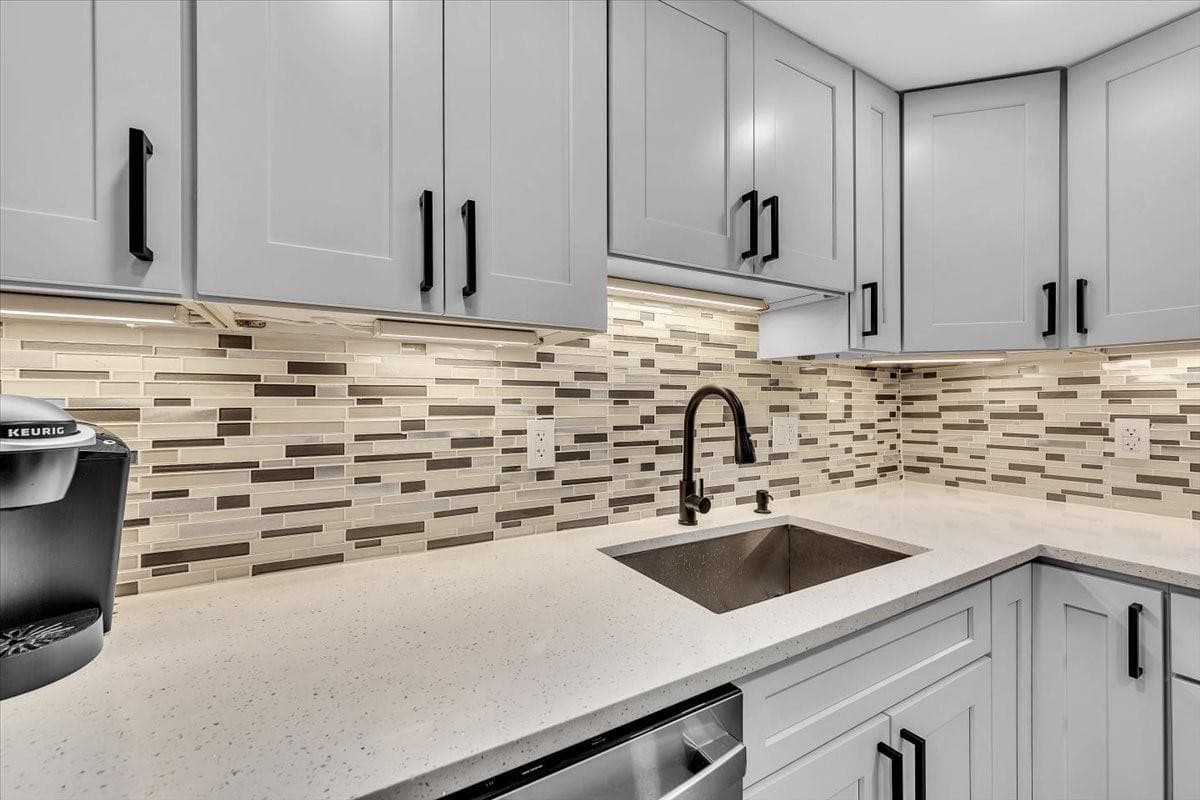 3909 N Ocean Boulevard 210, Fort Lauderdale, FL 33308 — photo 2 of 37